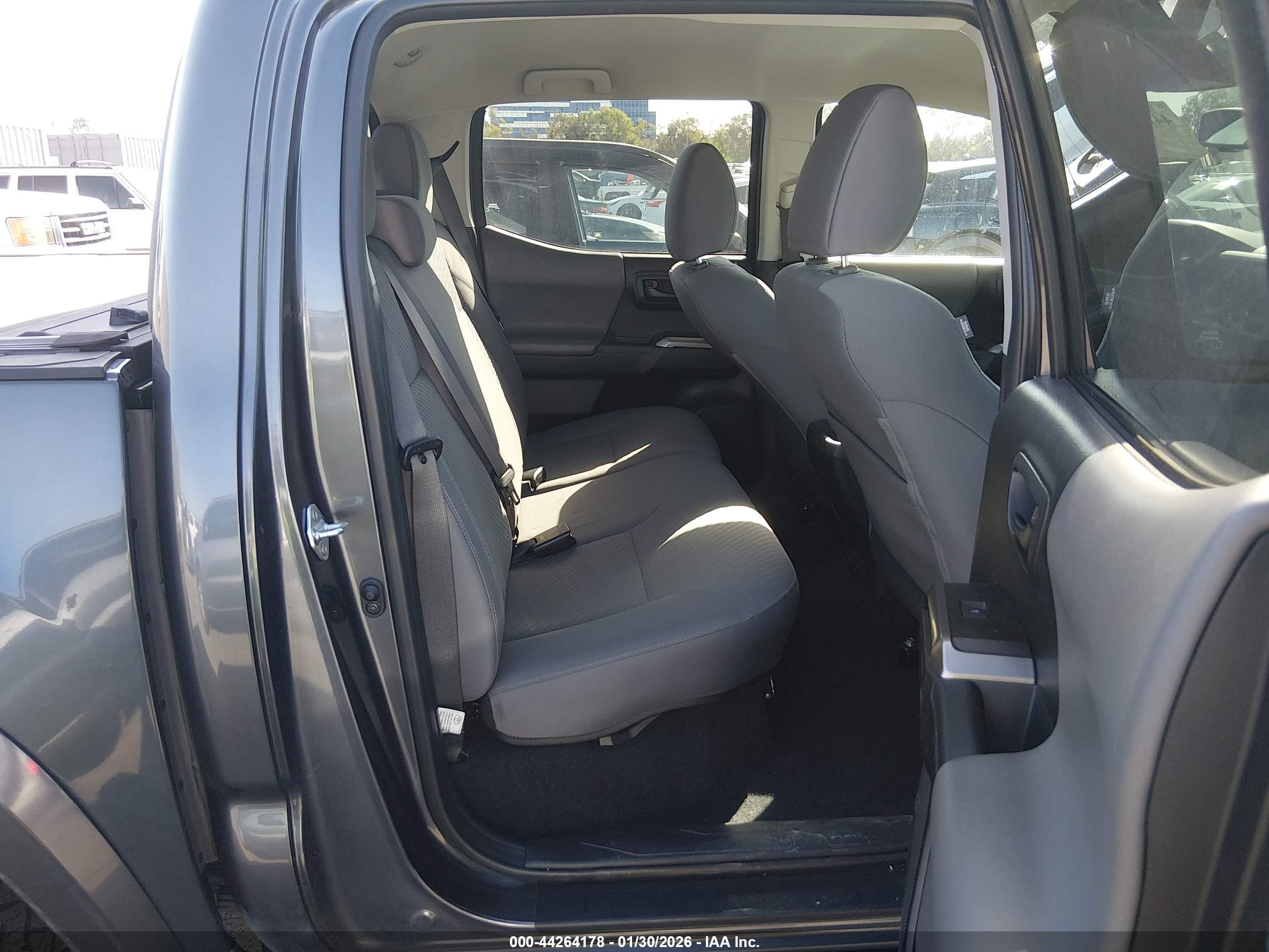 TOYOTA TACOMA image 8