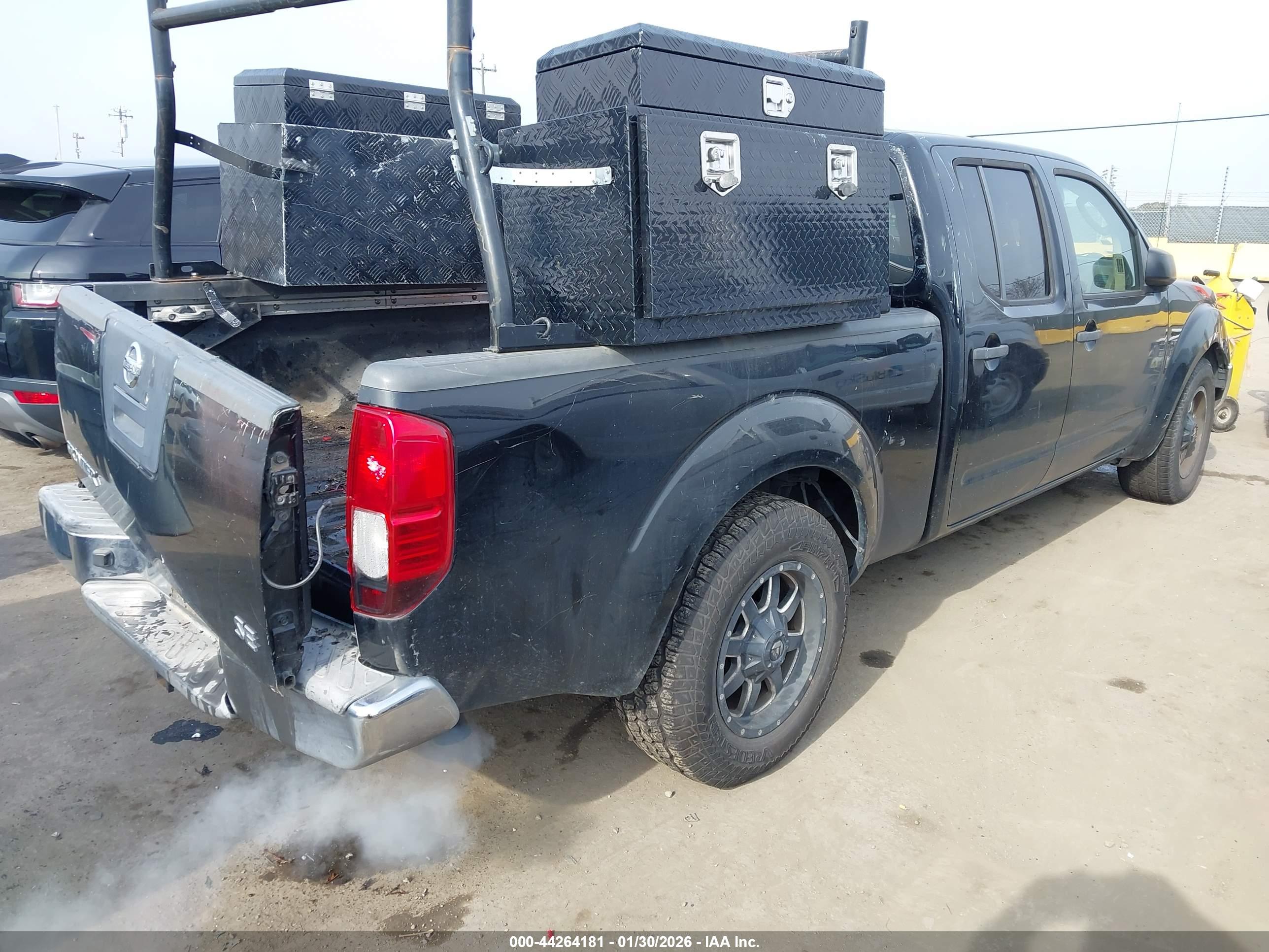 NISSAN FRONTIER image 4