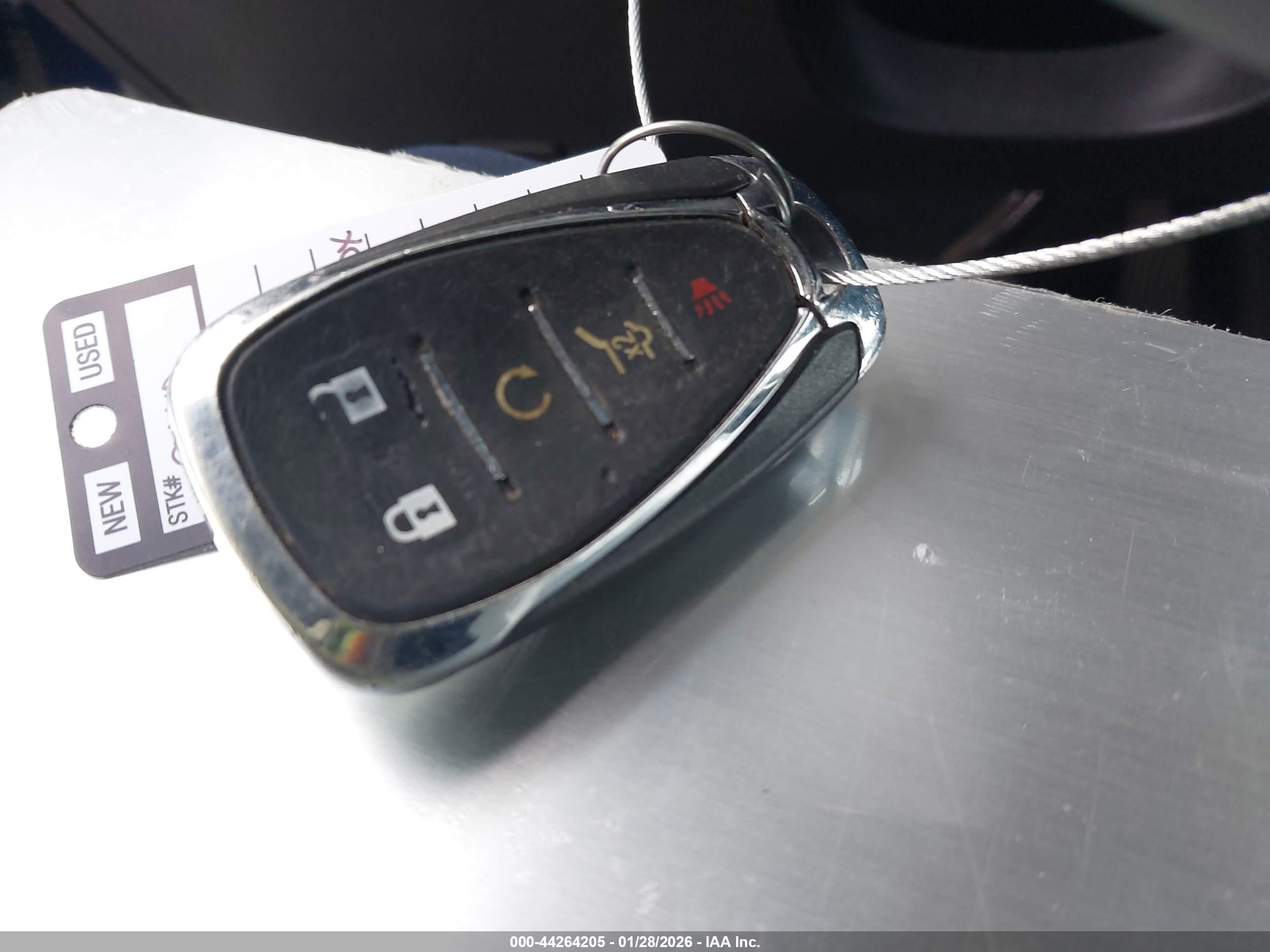 CHEVROLET EQUINOX image 11