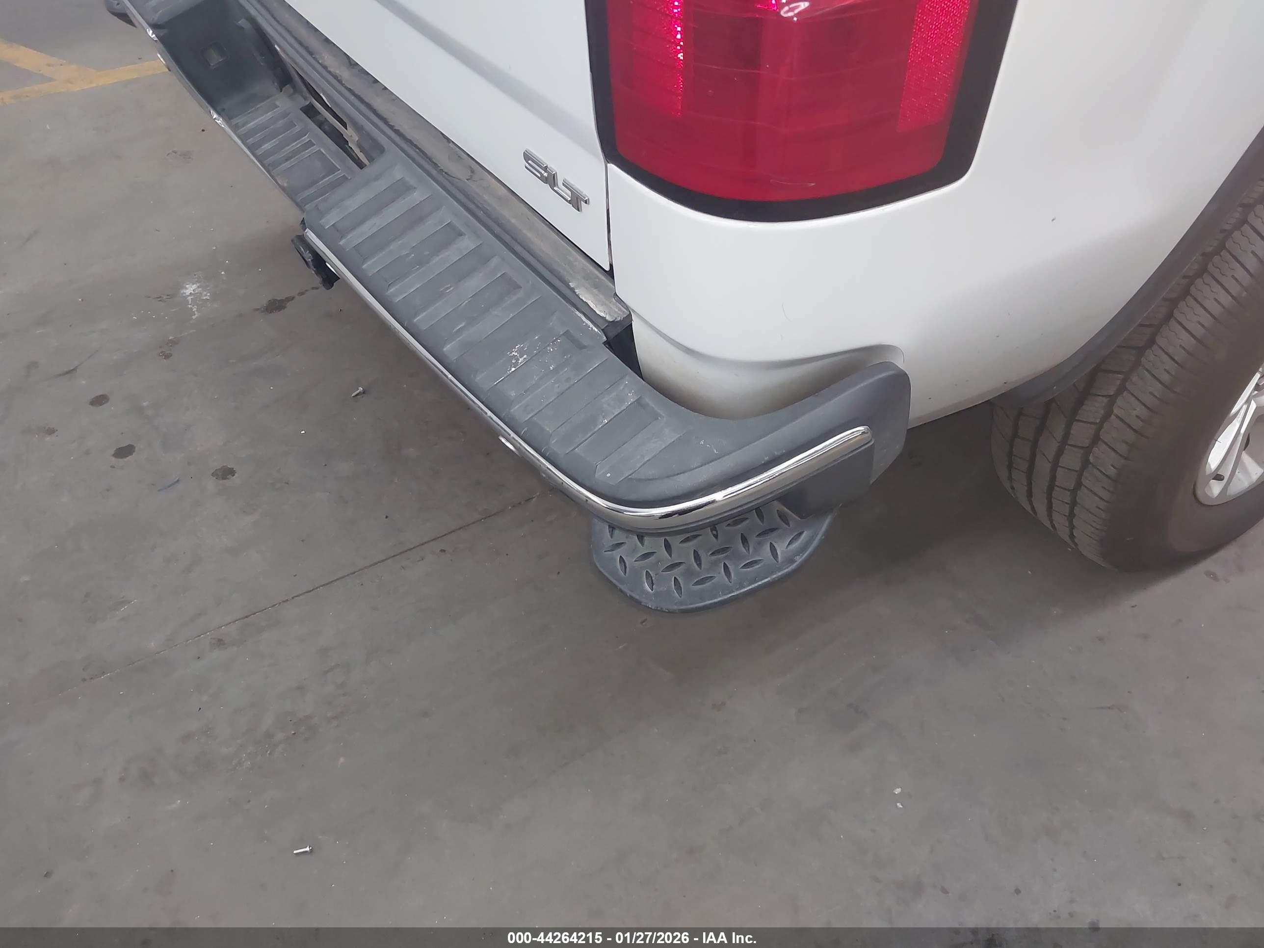 GMC SIERRA image 6