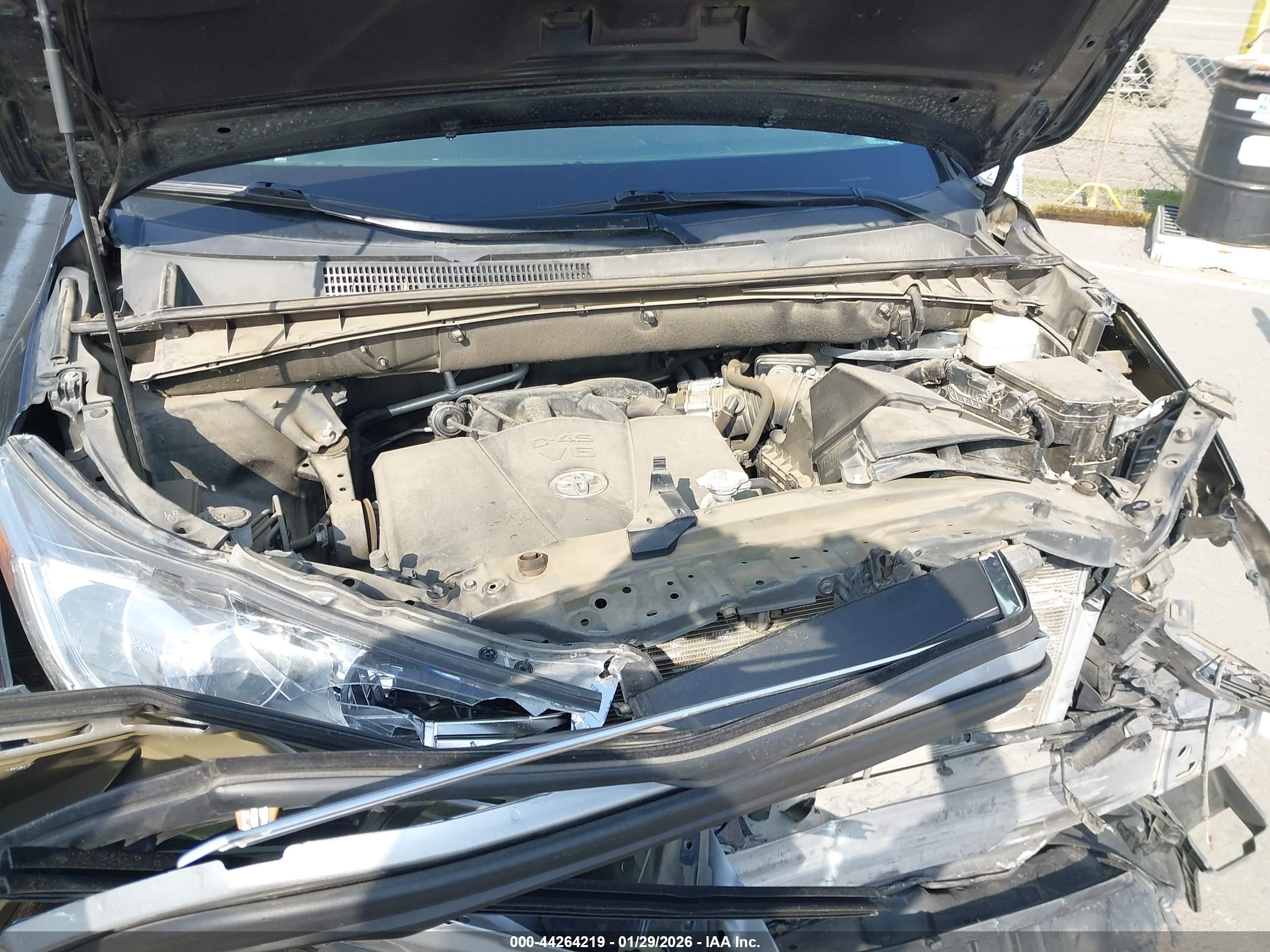 TOYOTA HIGHLANDER image 10