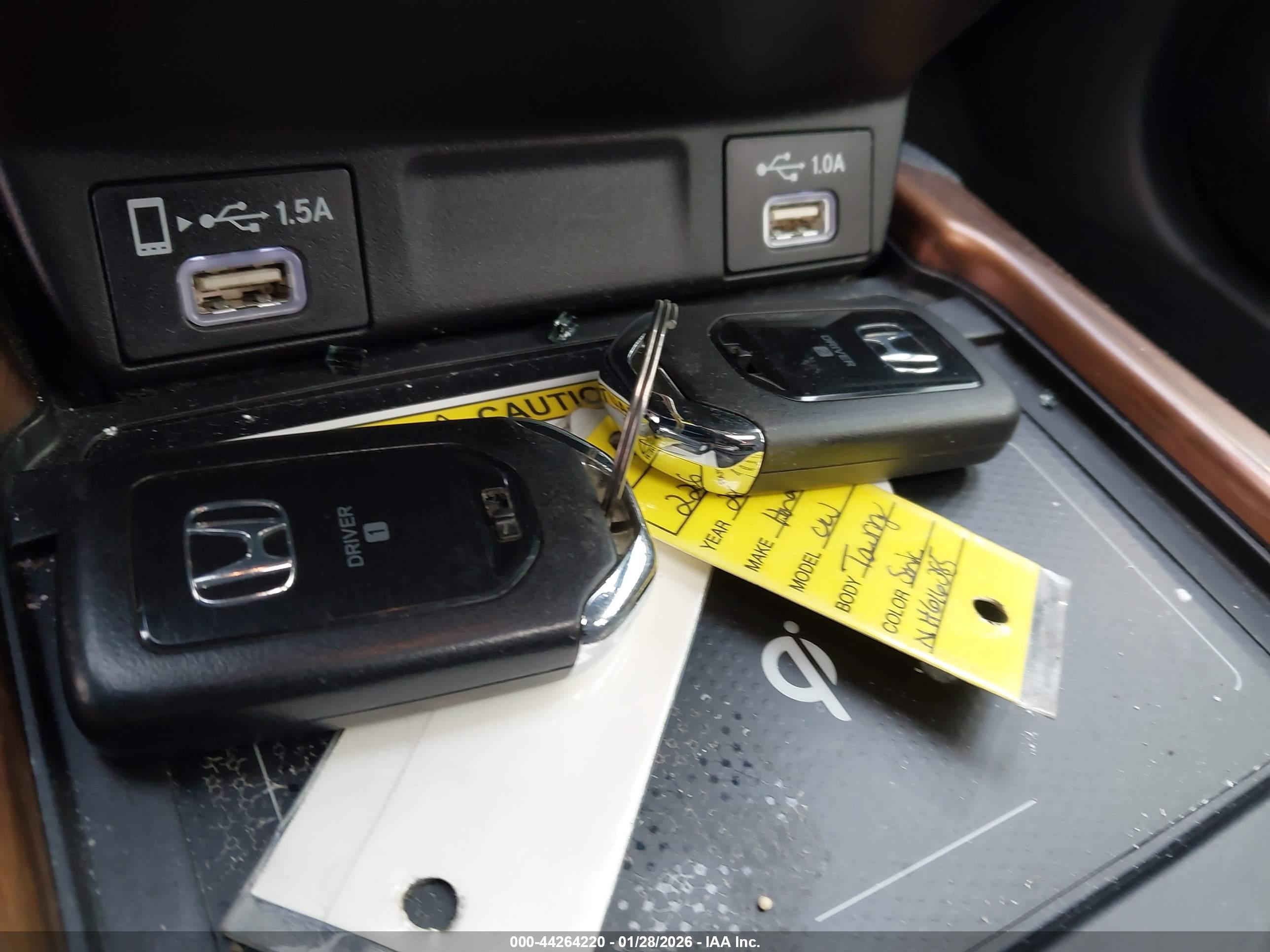 HONDA CR-V image 11