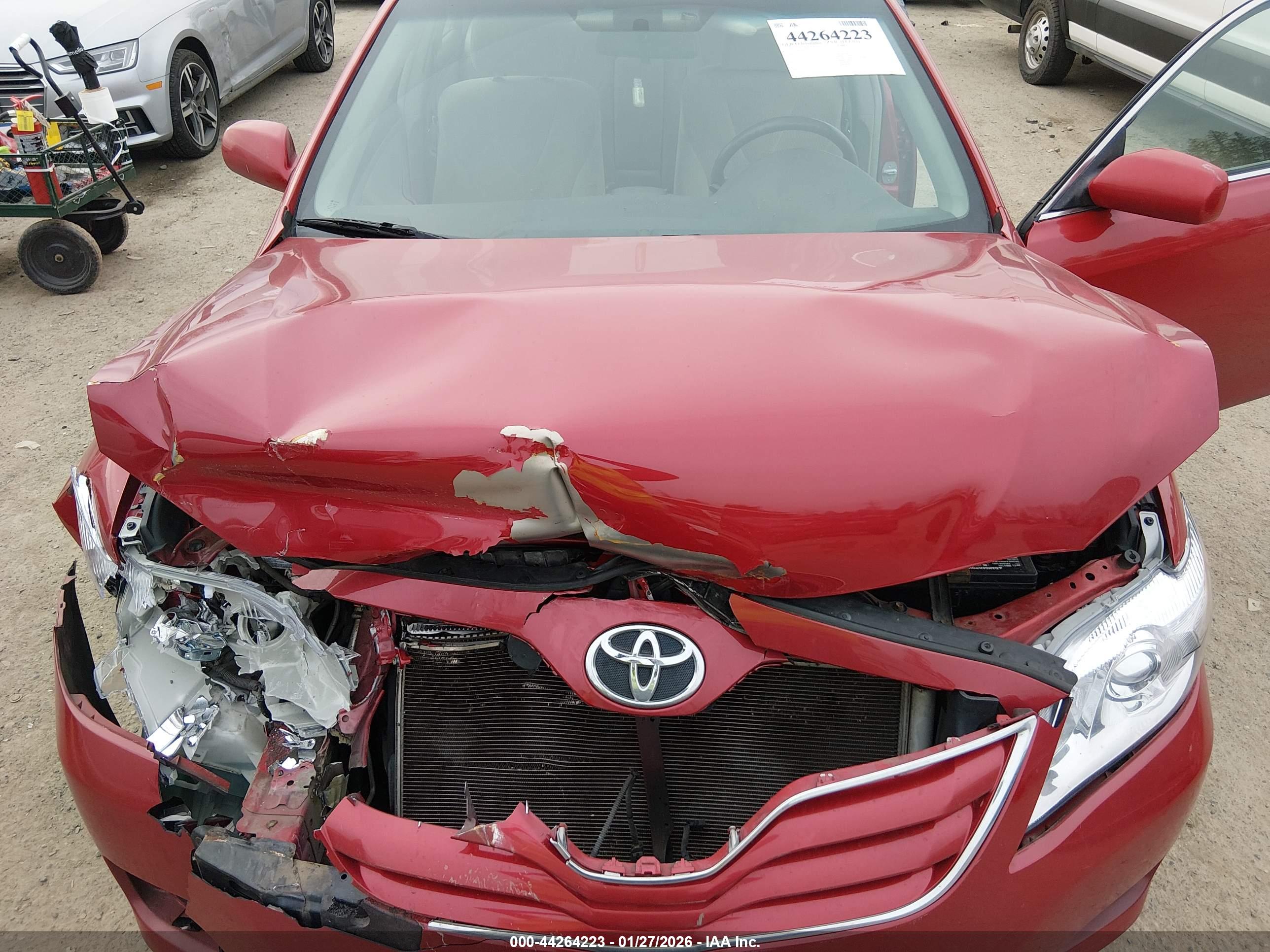 TOYOTA CAMRY image 10