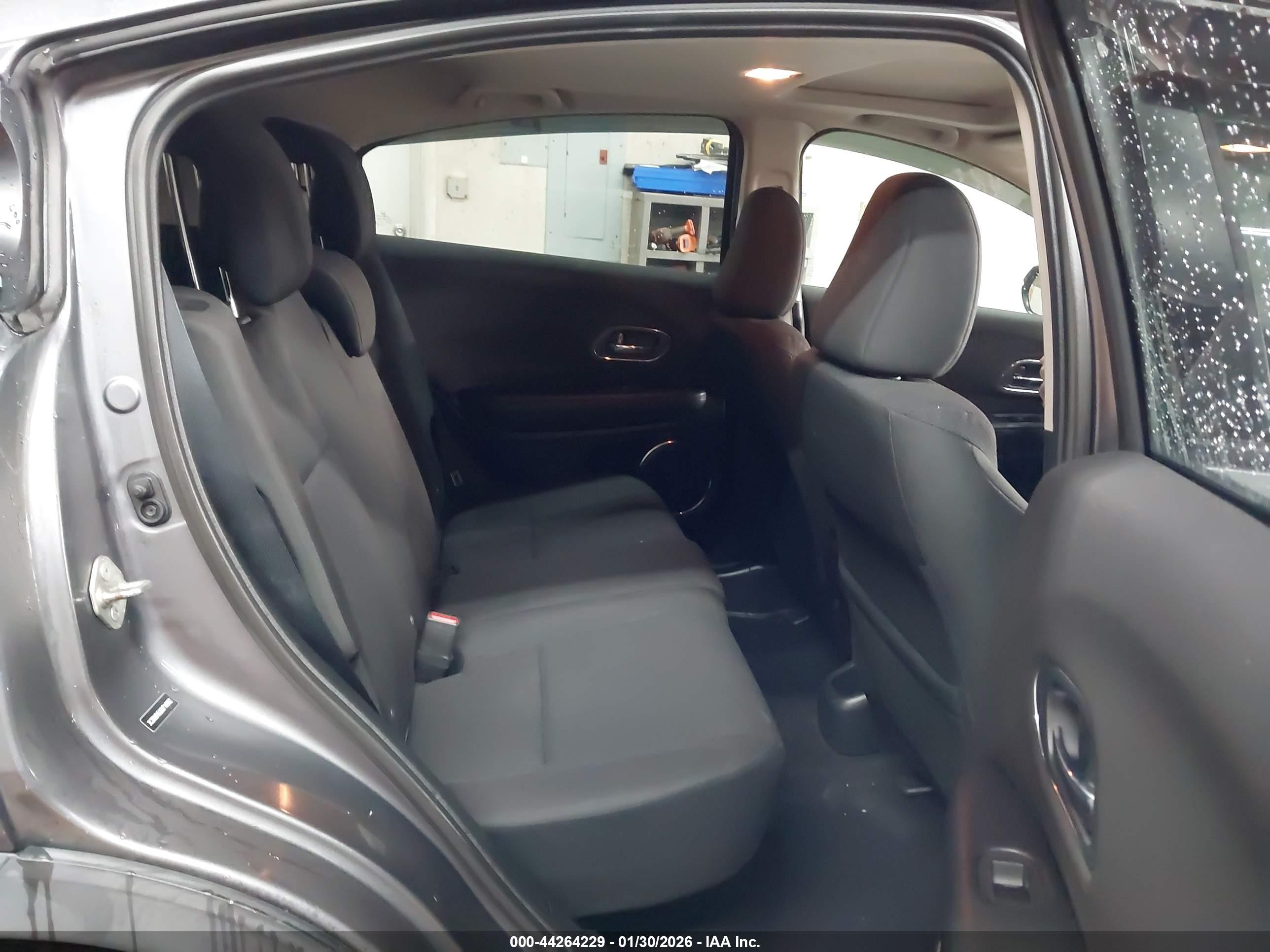 HONDA HR-V image 8