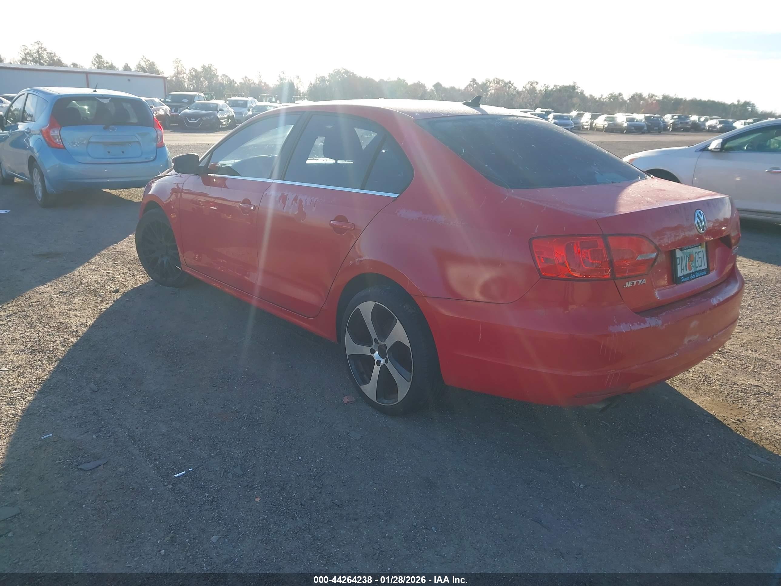 VOLKSWAGEN JETTA image 3