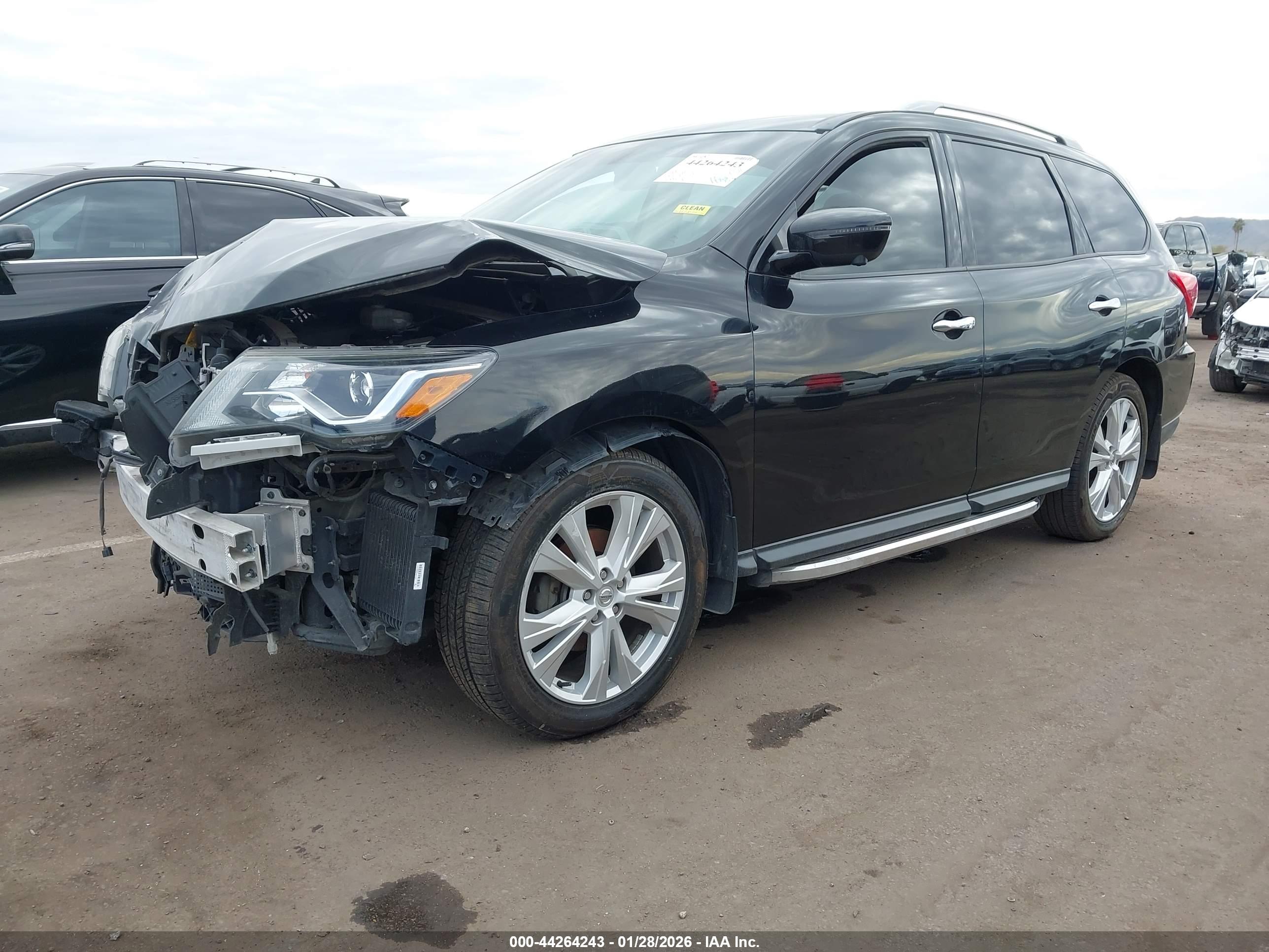 NISSAN PATHFINDER image 2