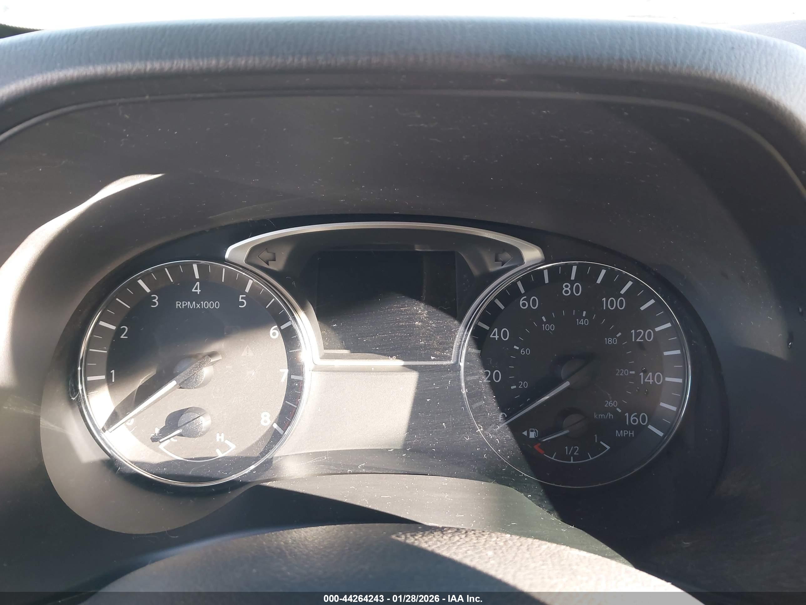 NISSAN PATHFINDER image 7