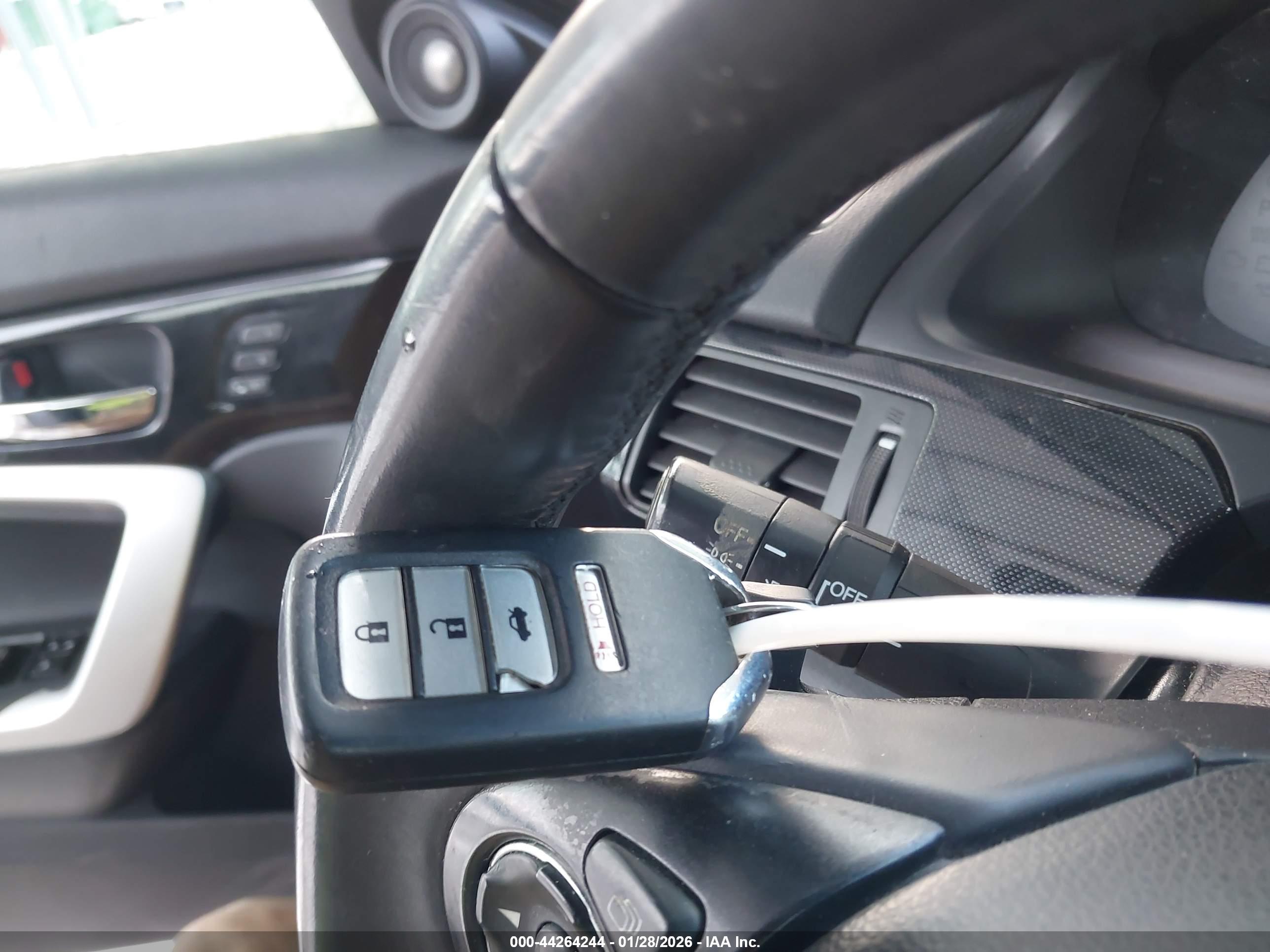 HONDA ACCORD image 11