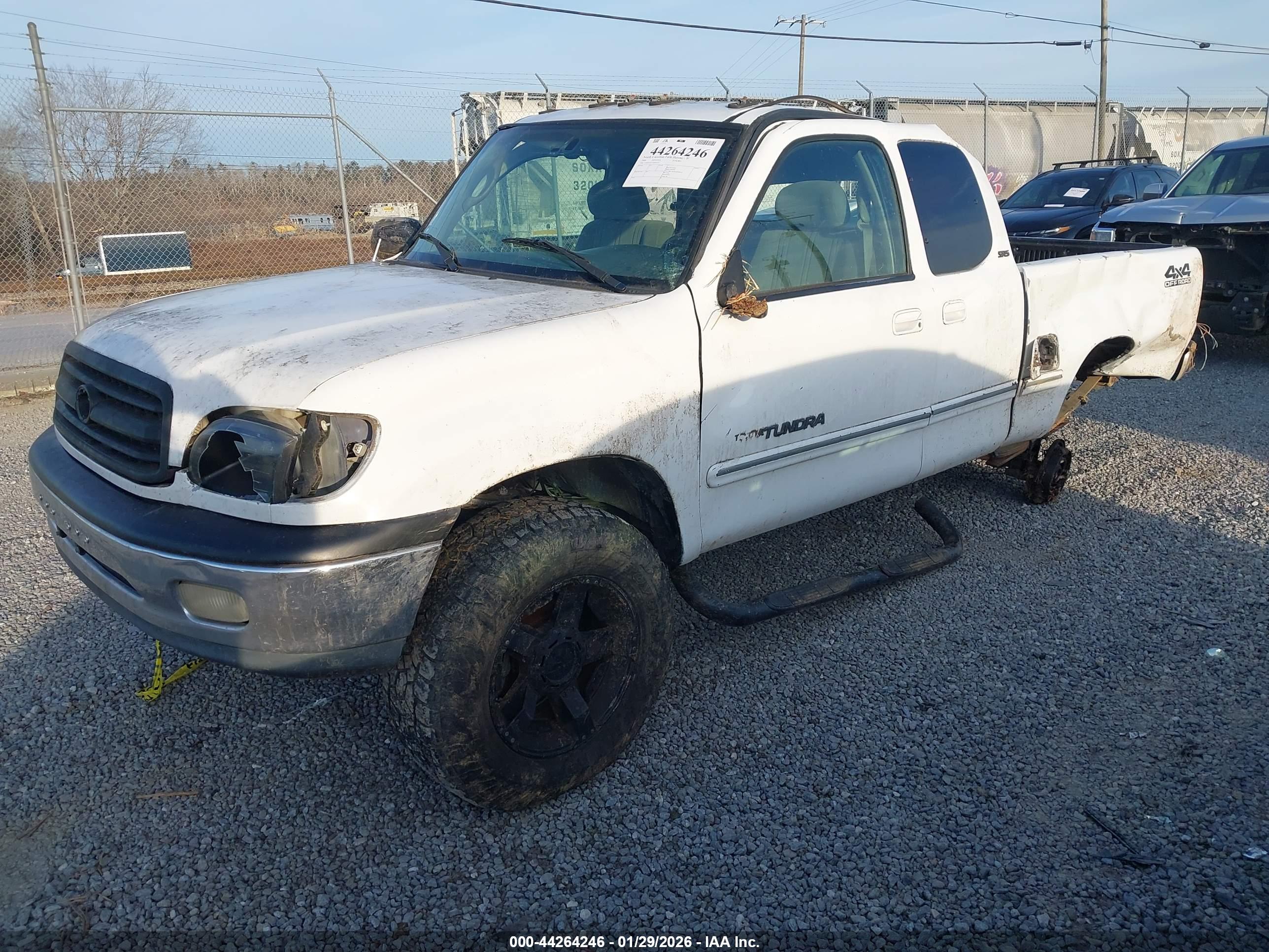 TOYOTA TUNDRA image 2