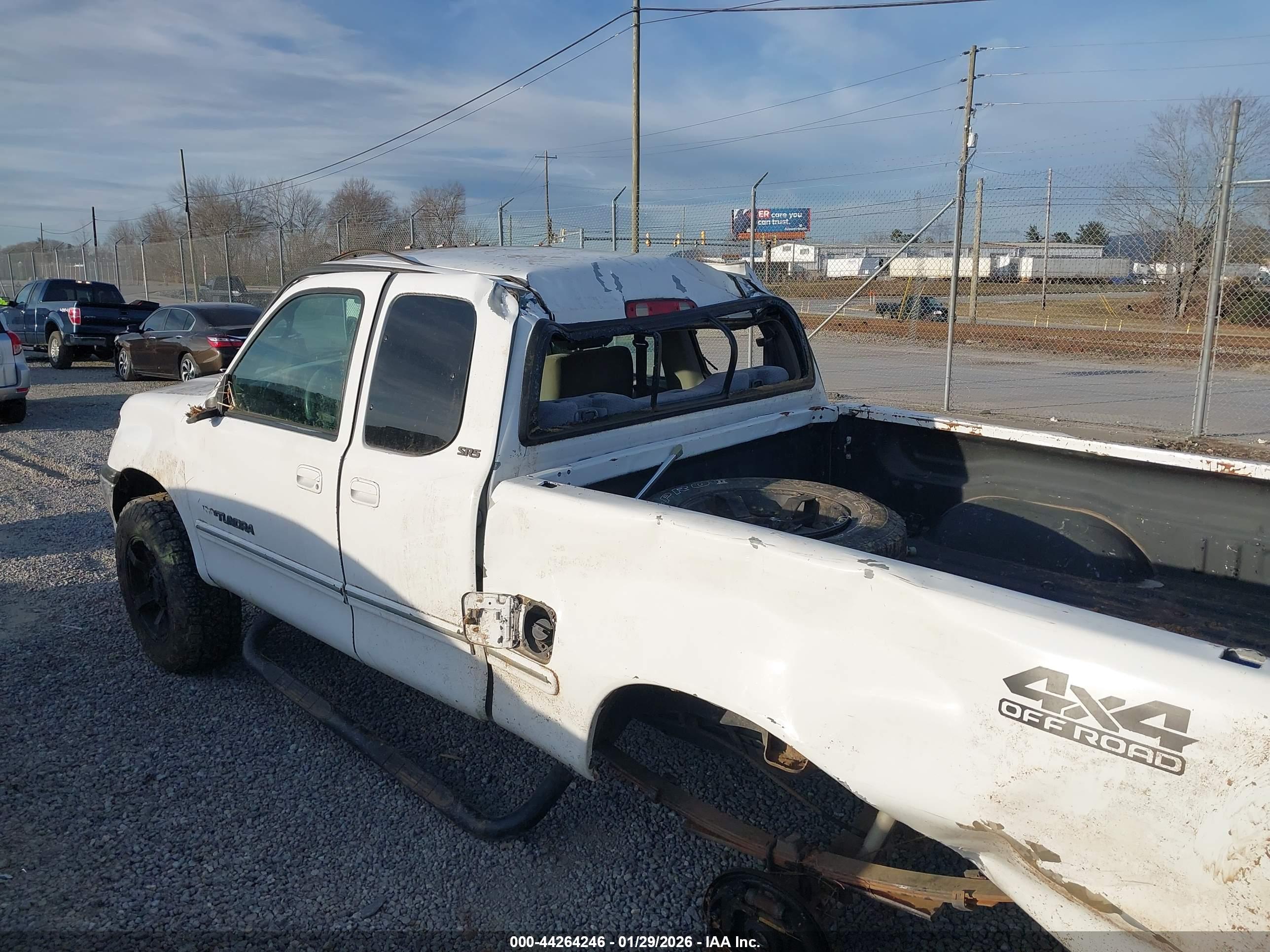 TOYOTA TUNDRA image 6
