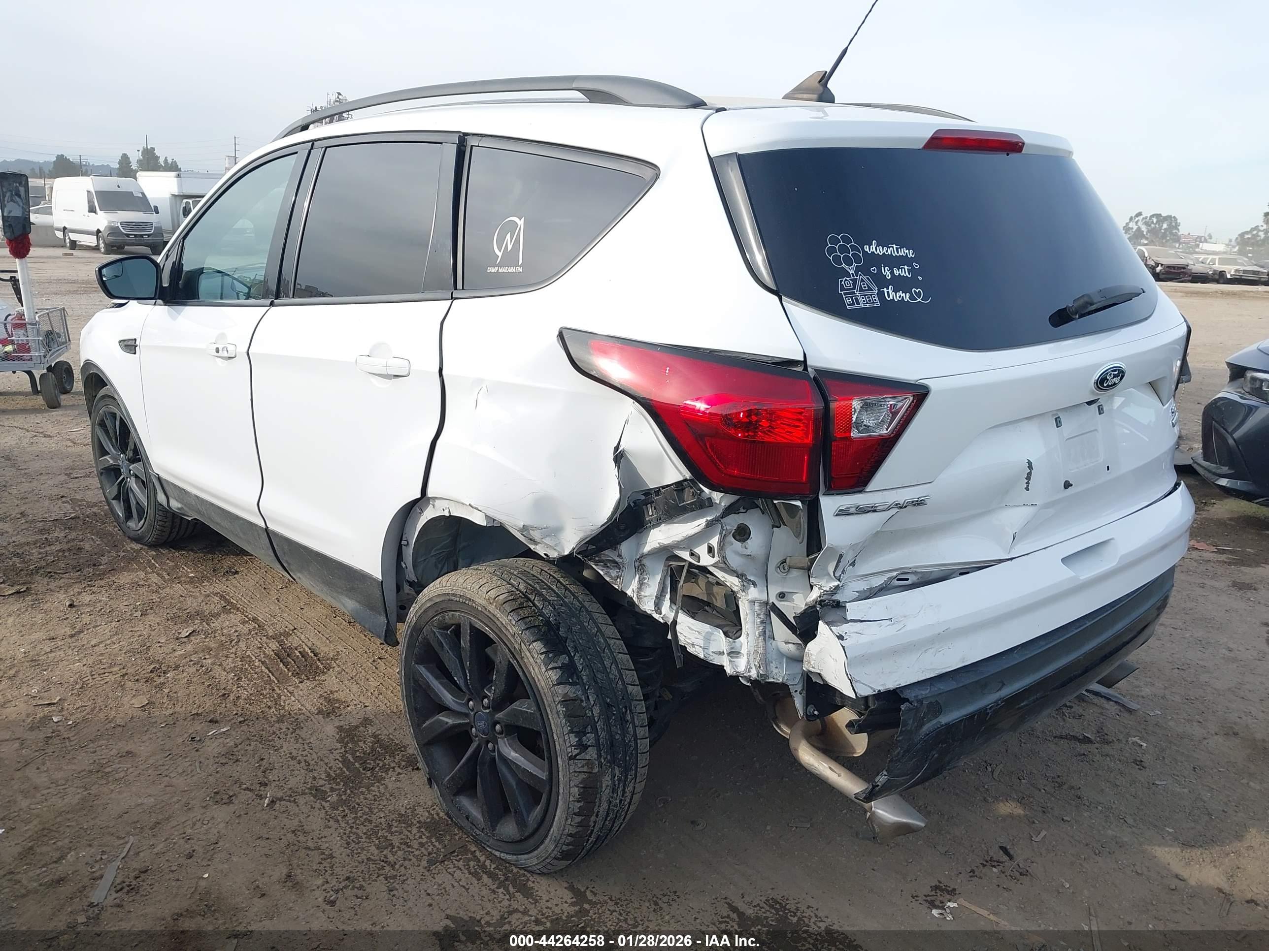 FORD ESCAPE image 3