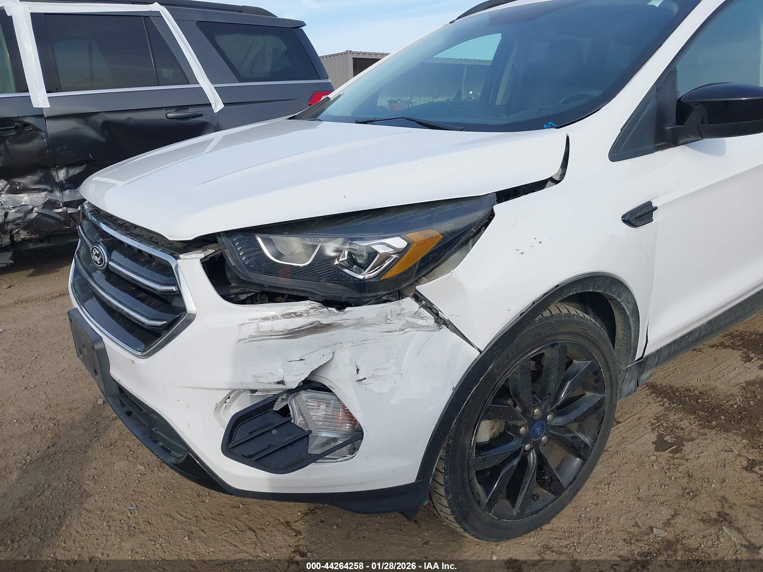 FORD ESCAPE image 6