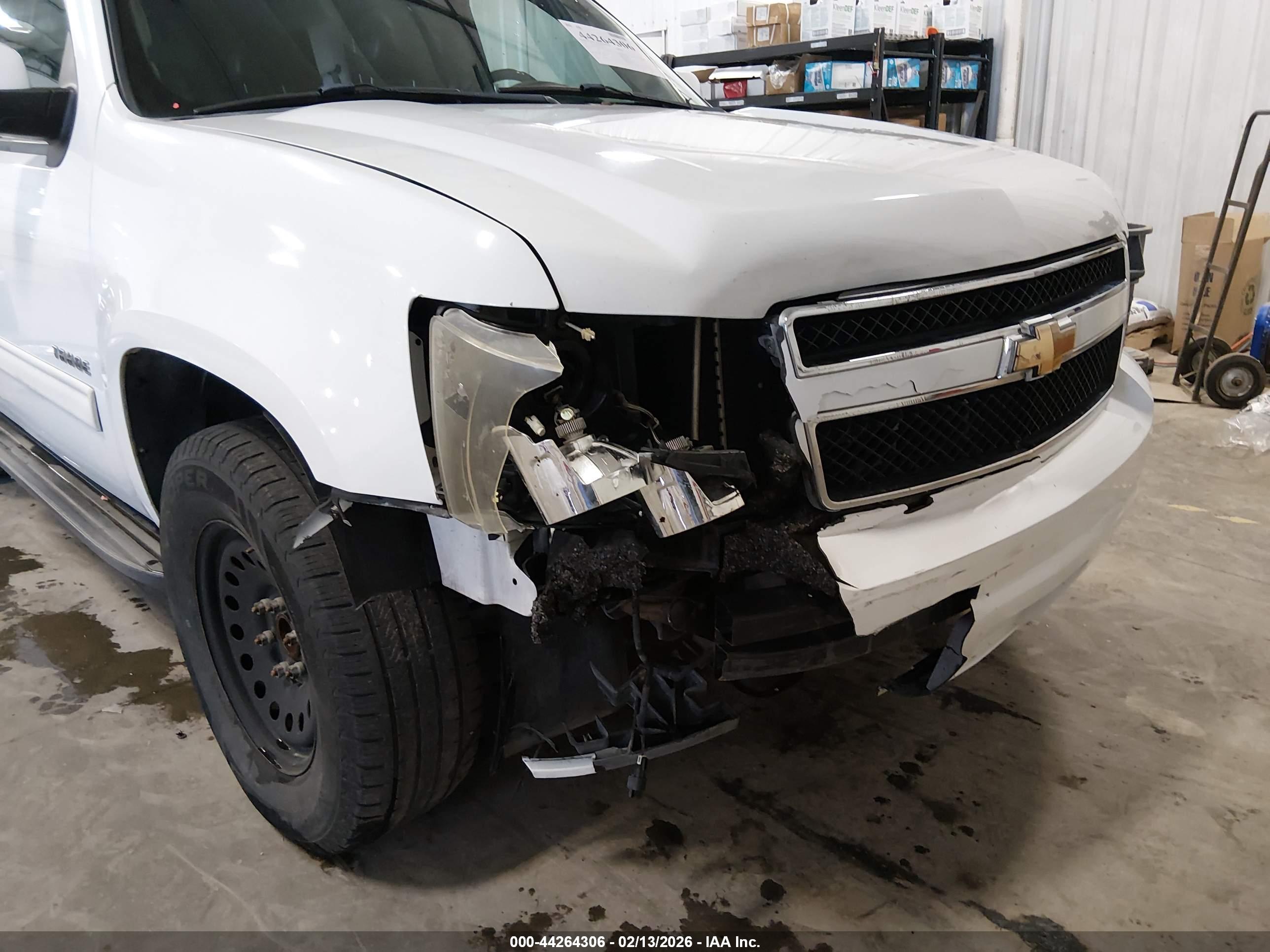 CHEVROLET TAHOE image 6