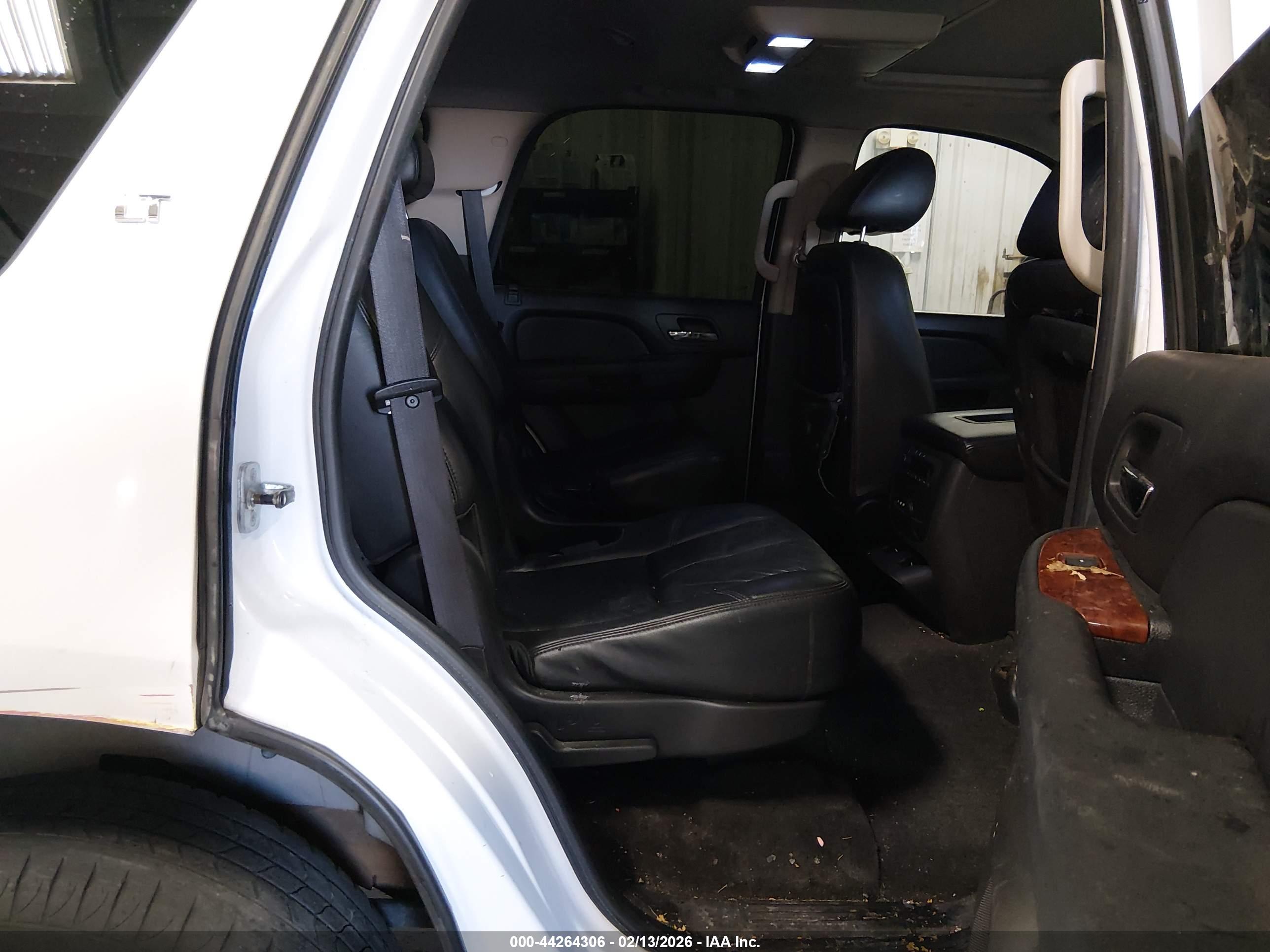CHEVROLET TAHOE image 8