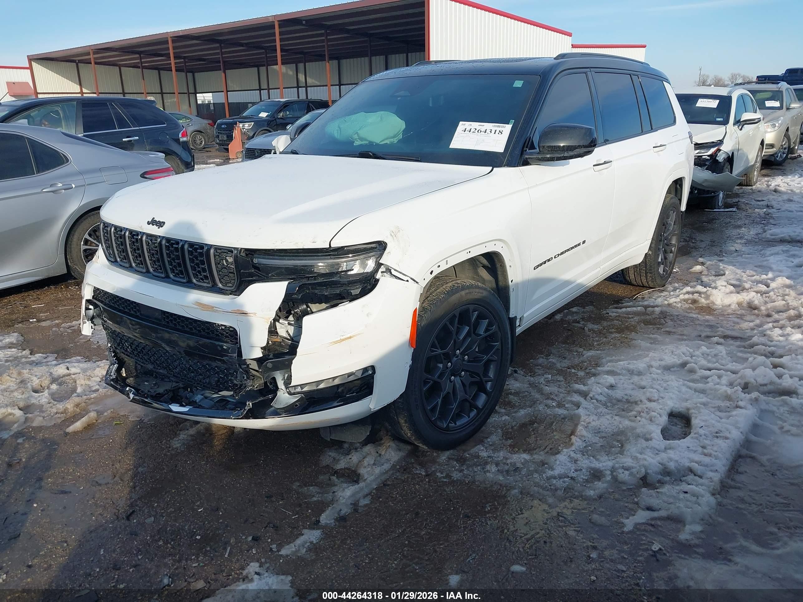 JEEP GRAND image 2