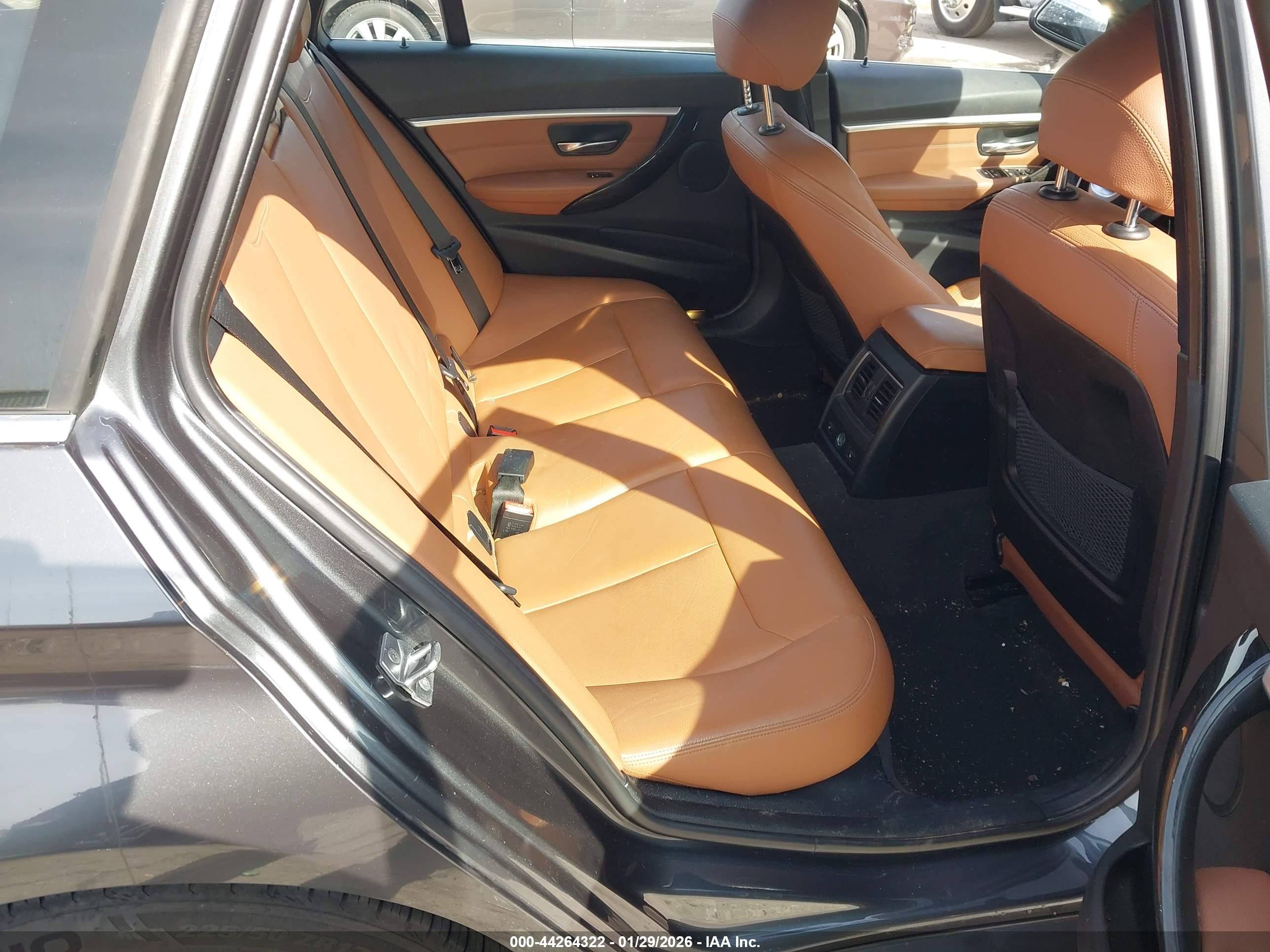 BMW 330I image 8