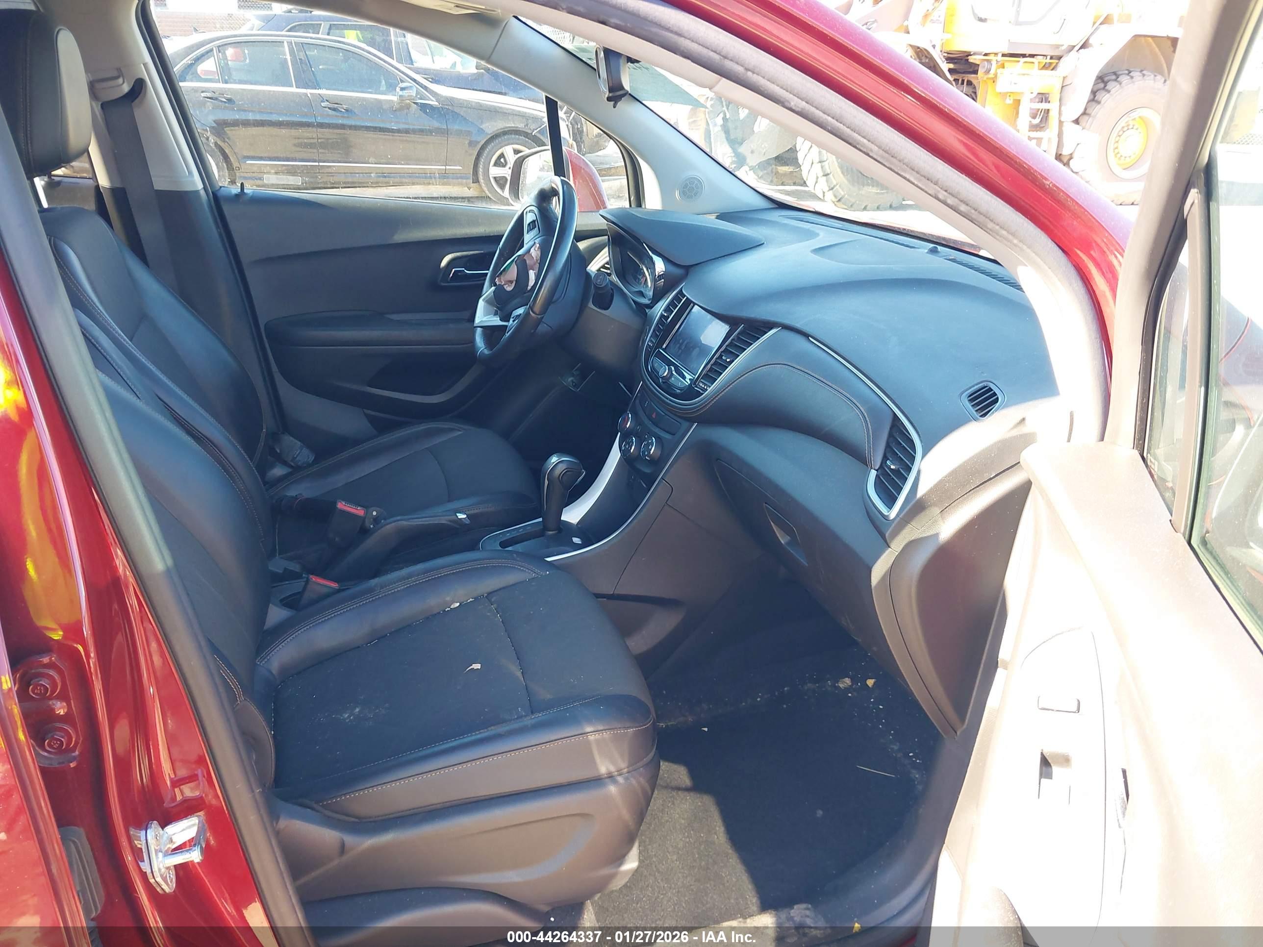 CHEVROLET TRAX image 5