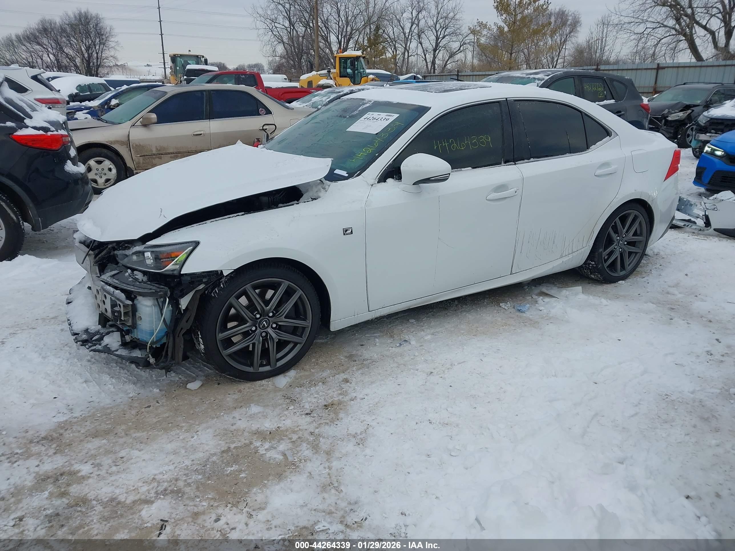 LEXUS IS image 2