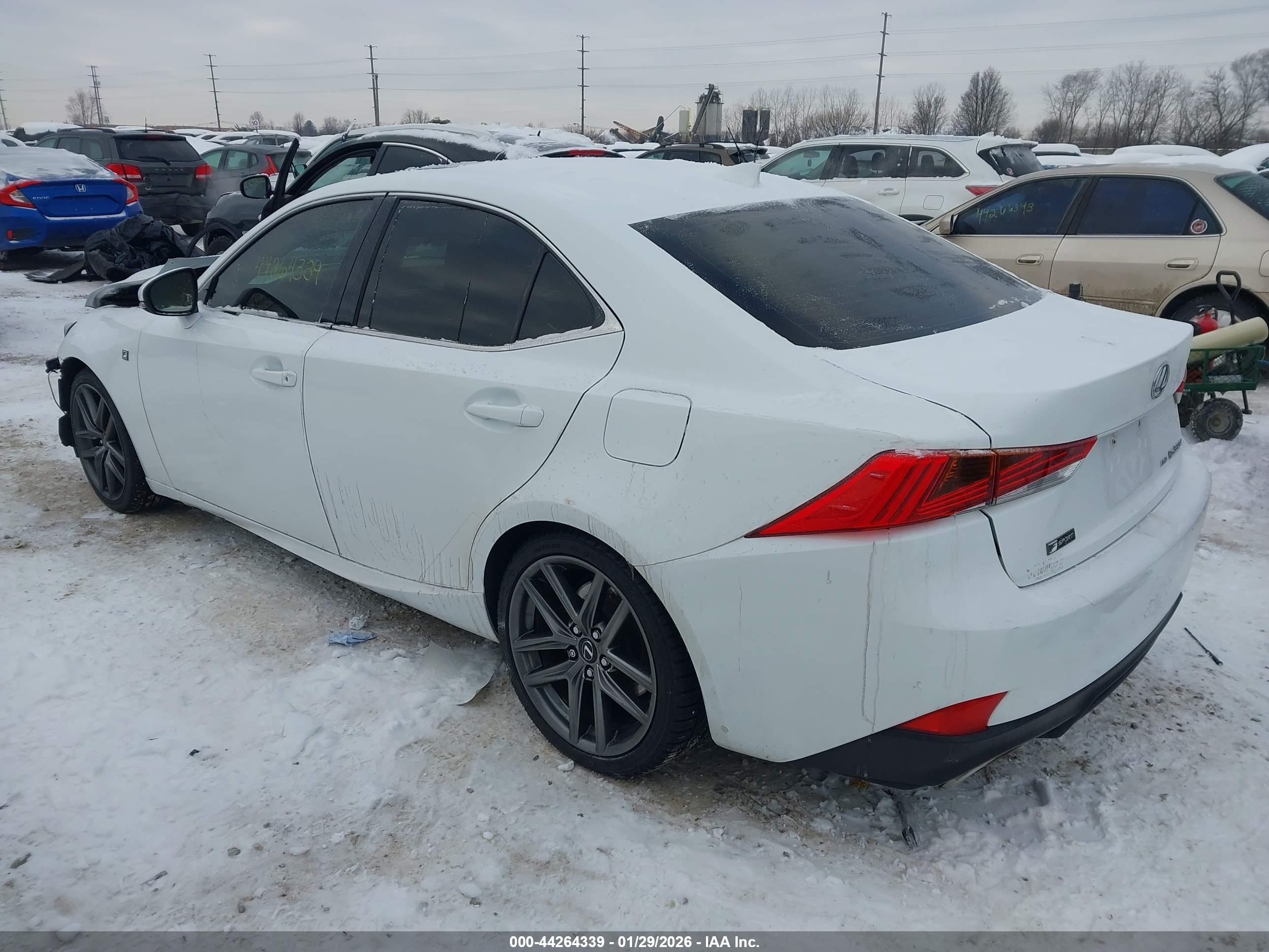 LEXUS IS image 3