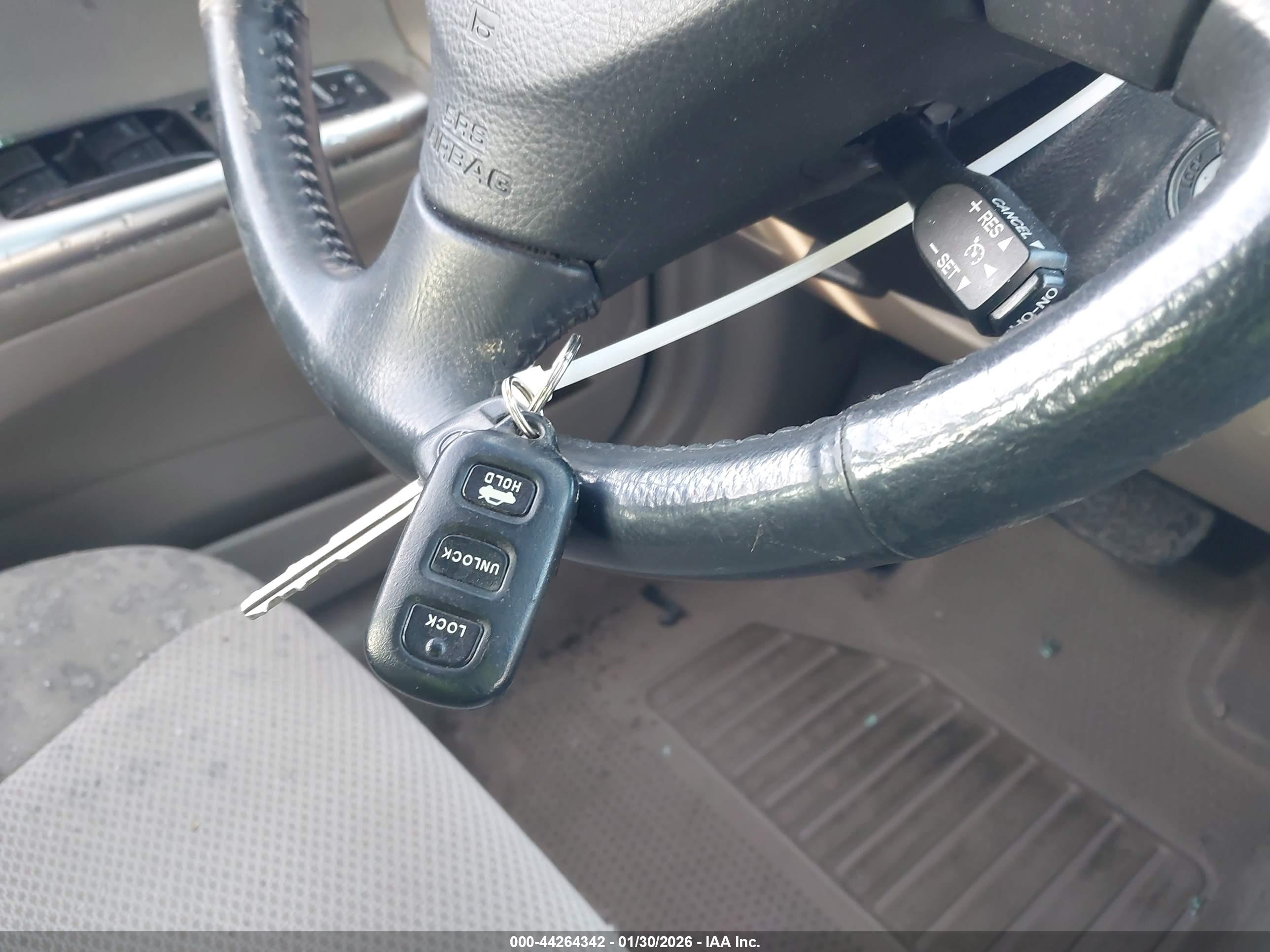 TOYOTA CAMRY image 11