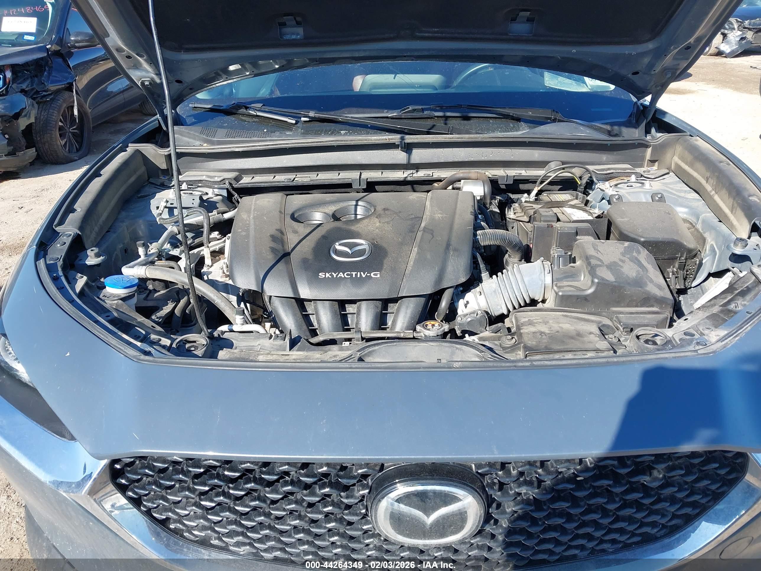 MAZDA CX-30 image 10