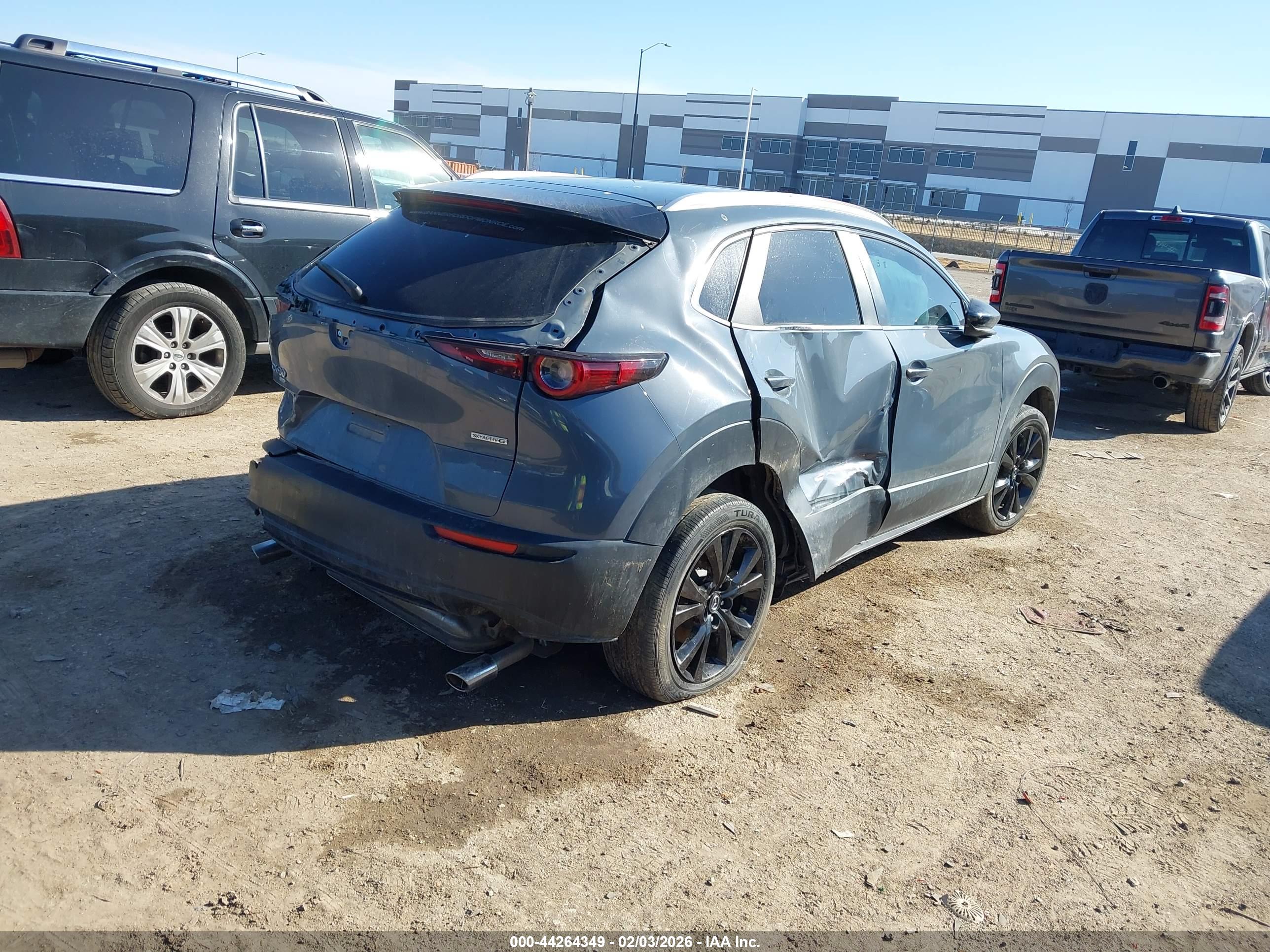 MAZDA CX-30 image 4