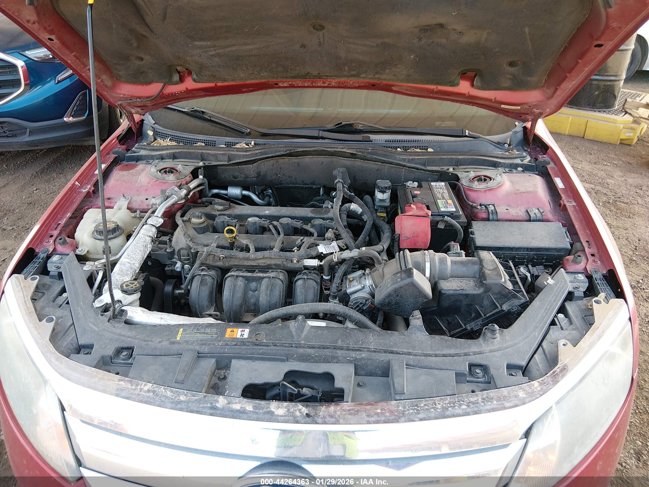 FORD FUSION image 10