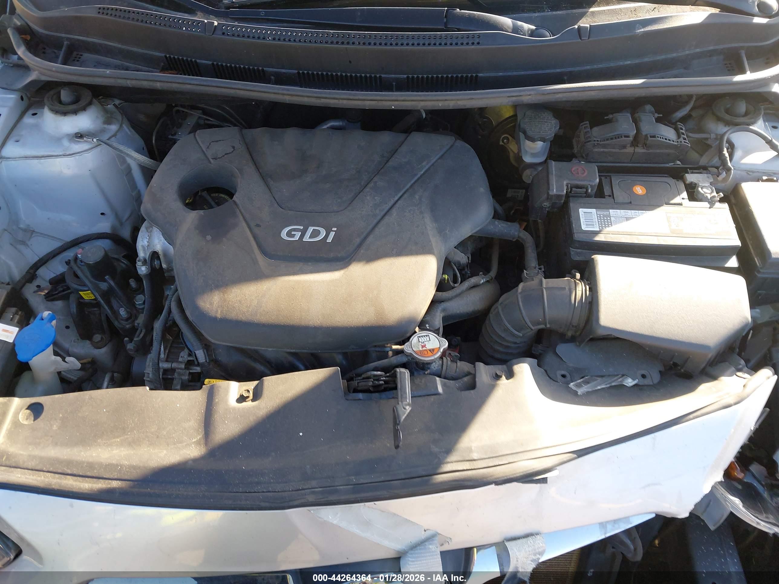 HYUNDAI ACCENT image 10