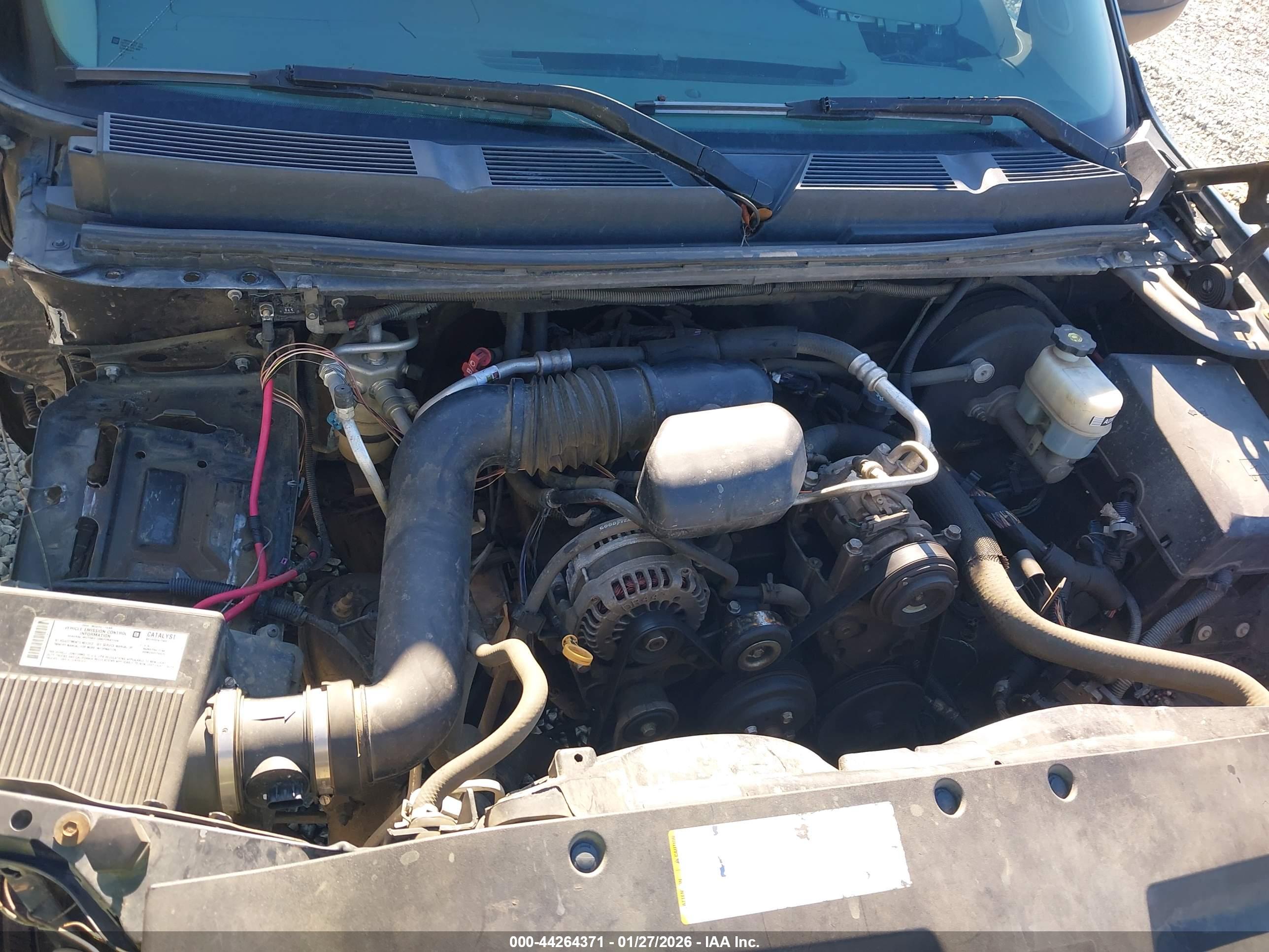 CHEVROLET SILVERADO image 10