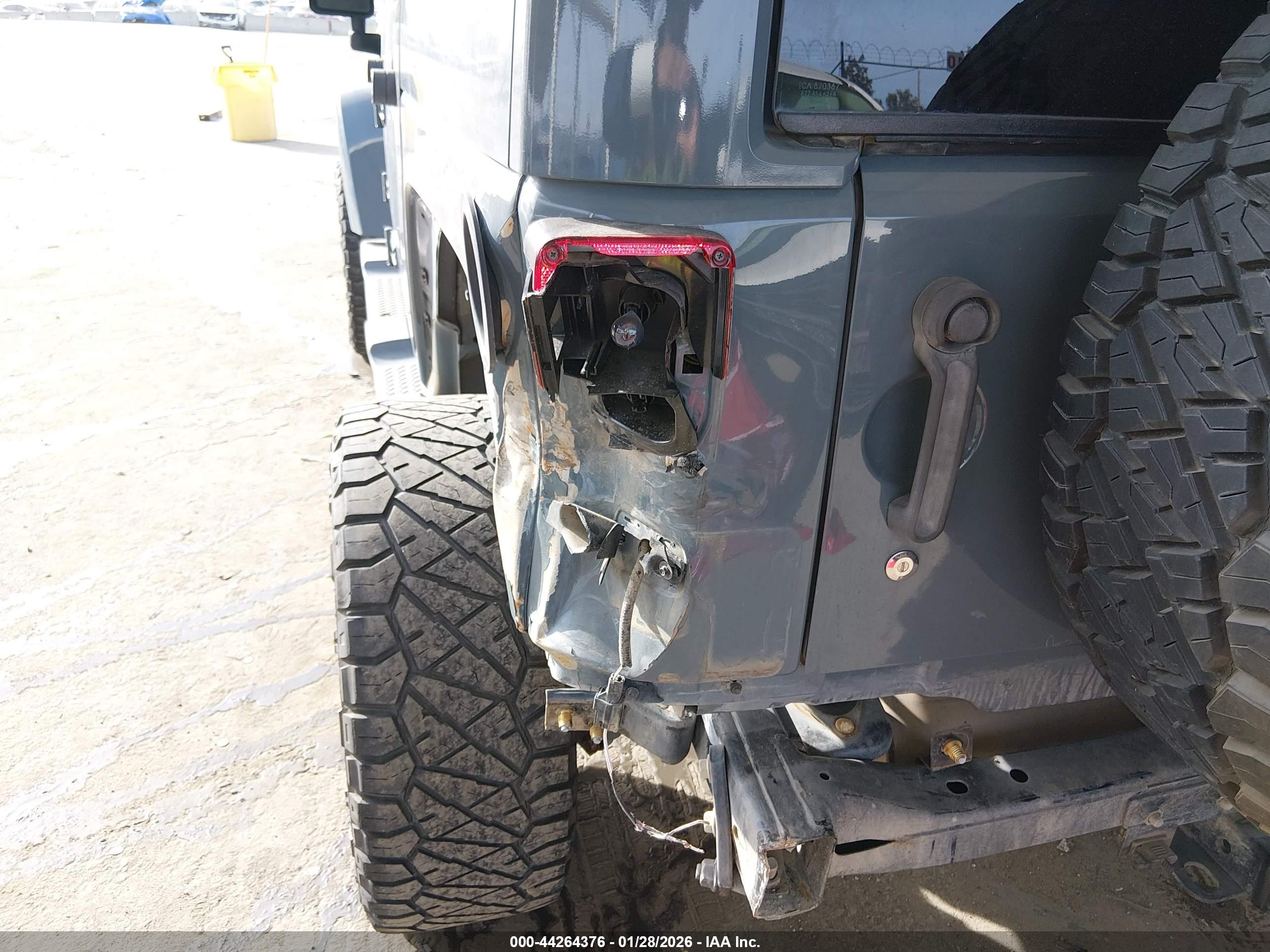JEEP WRANGLER image 6