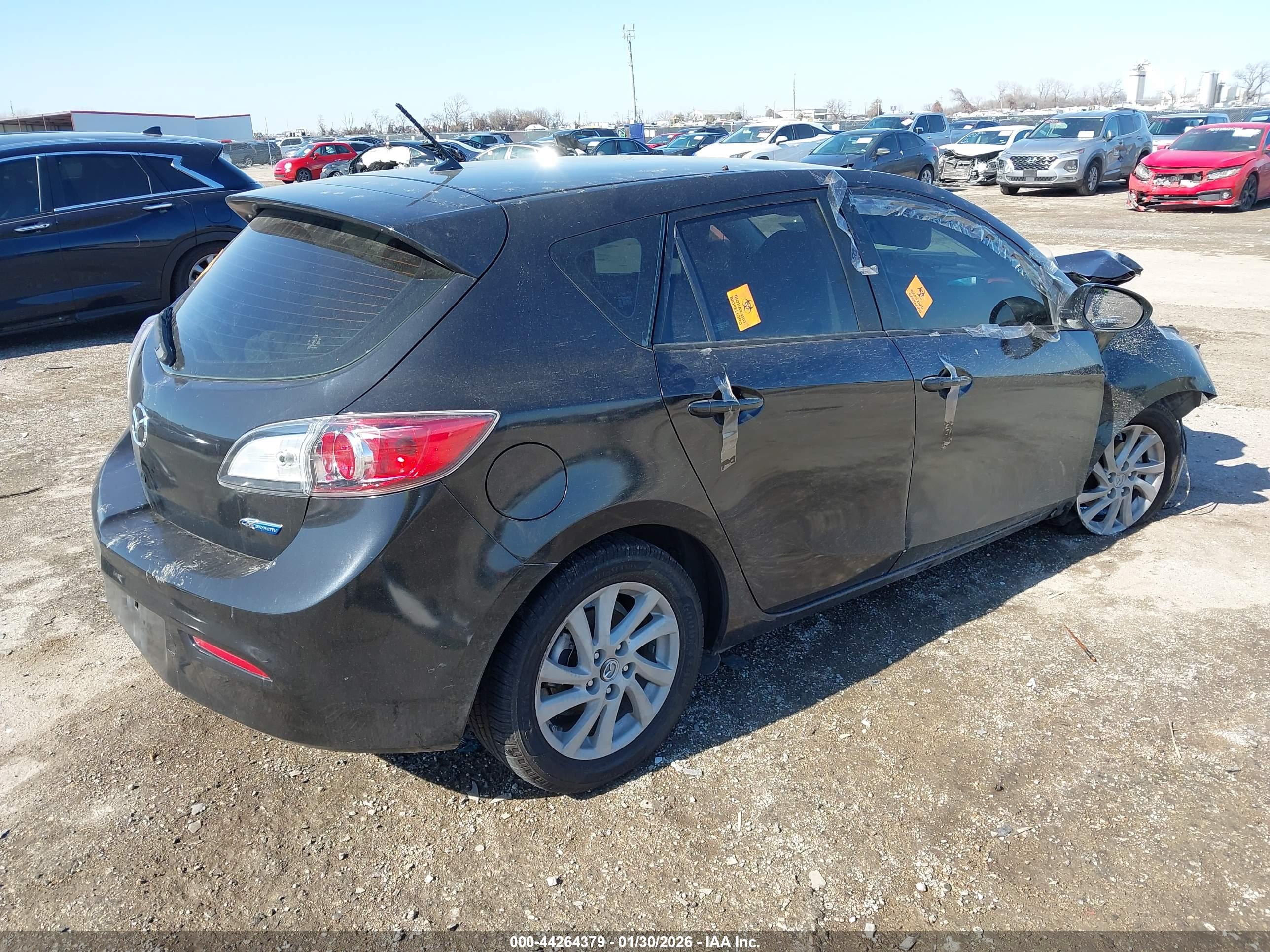 MAZDA MAZDA3 image 4