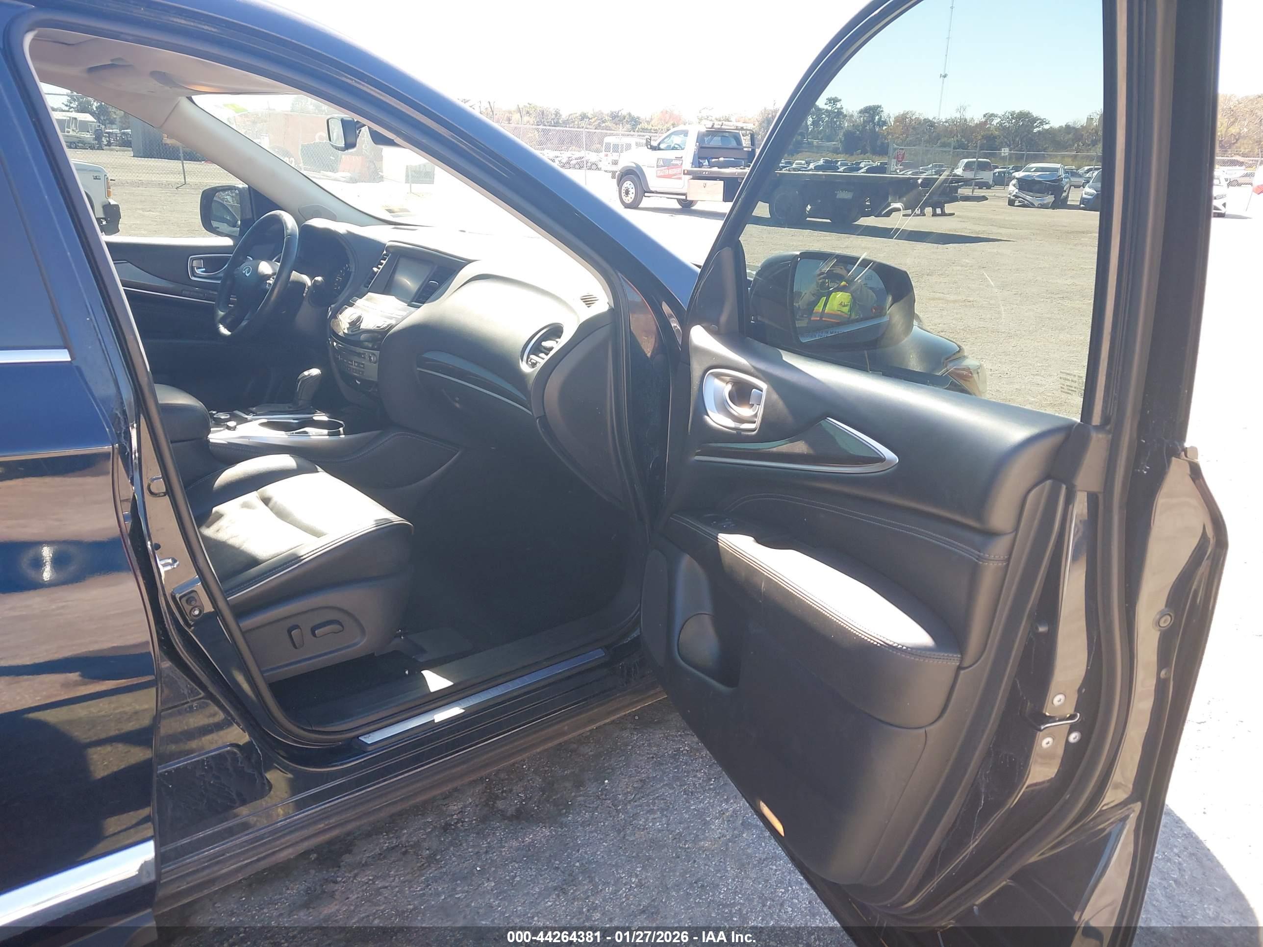 INFINITI QX60 image 5