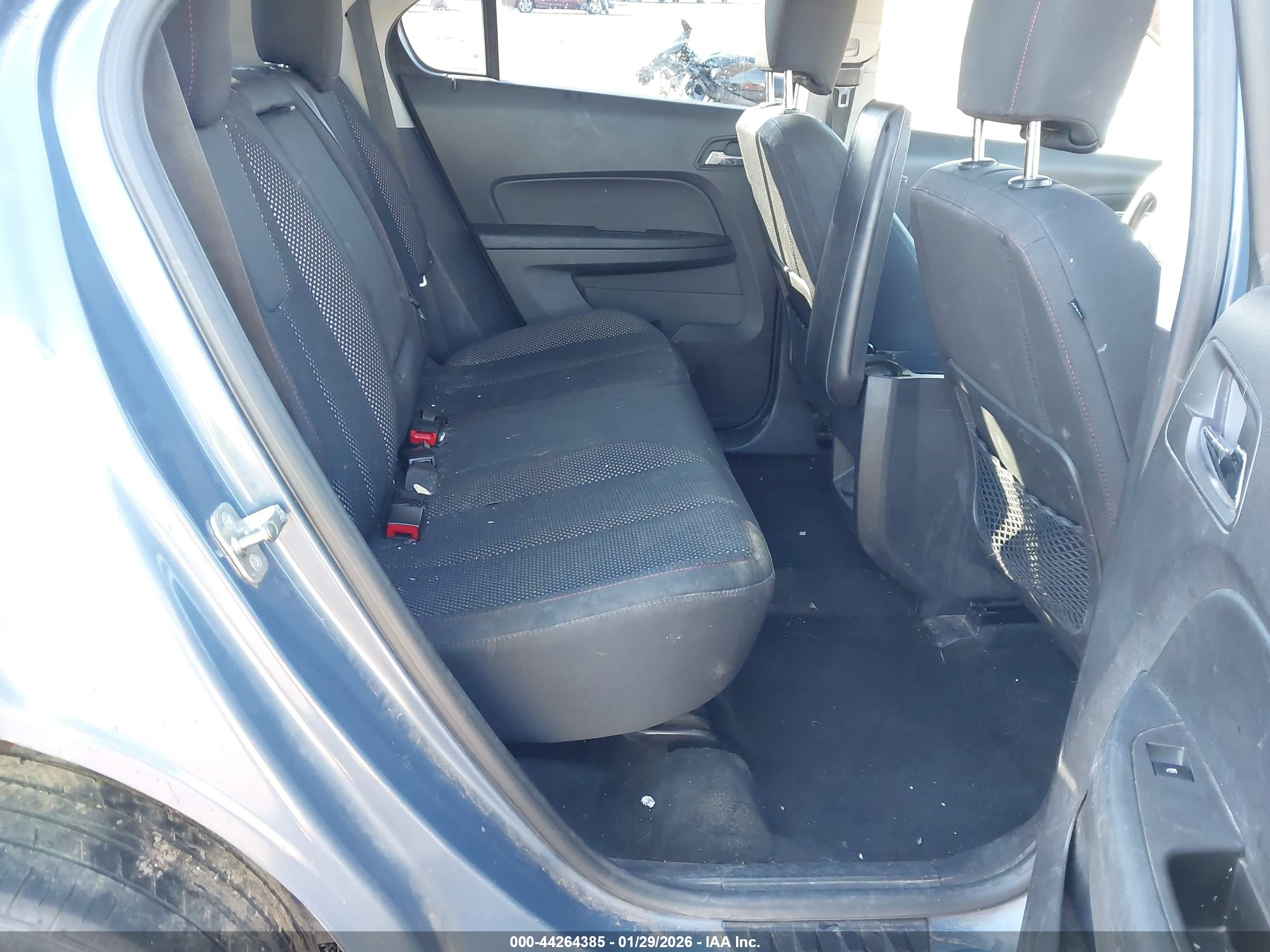 CHEVROLET EQUINOX image 8