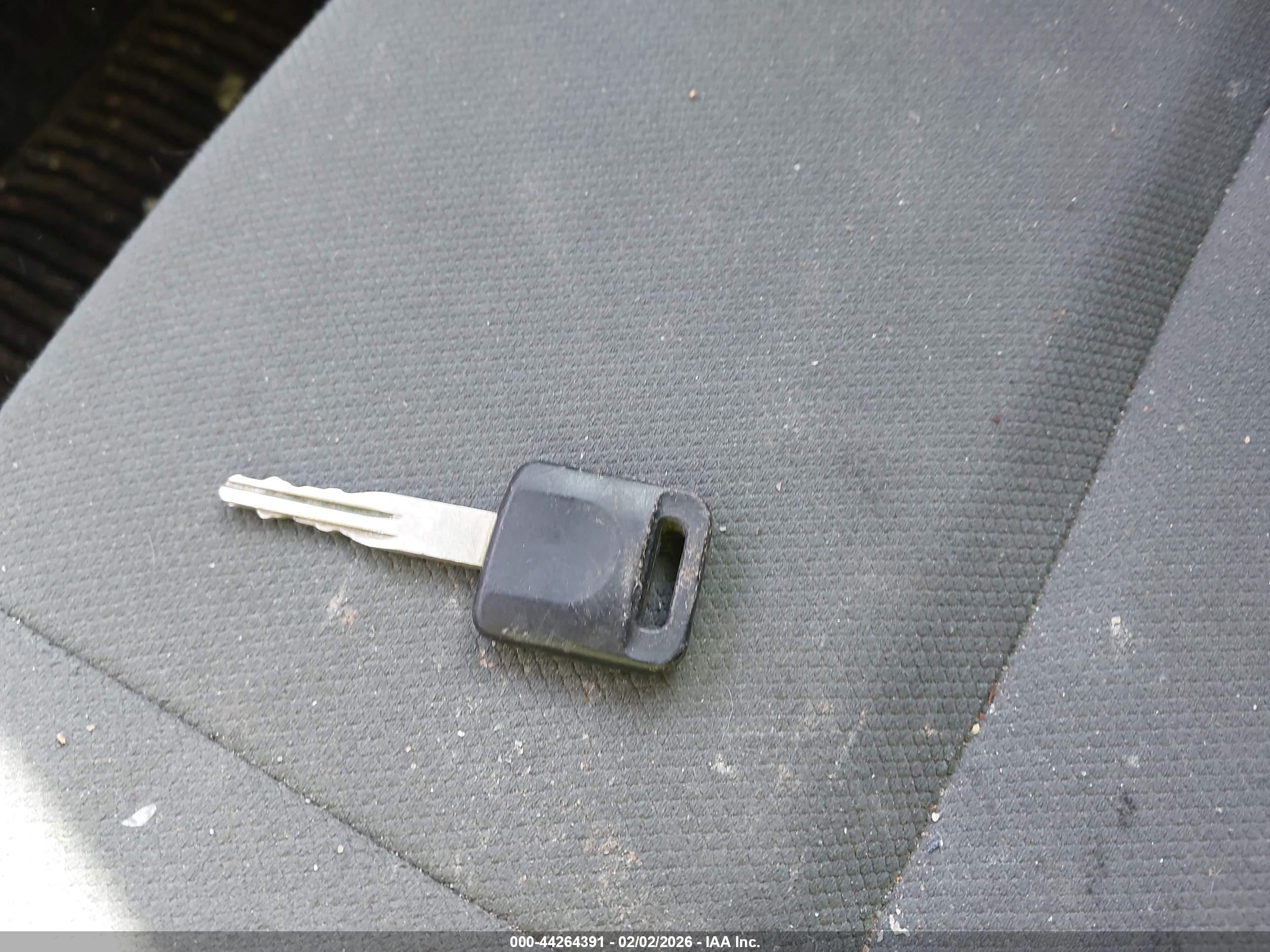 NISSAN NV200 image 11