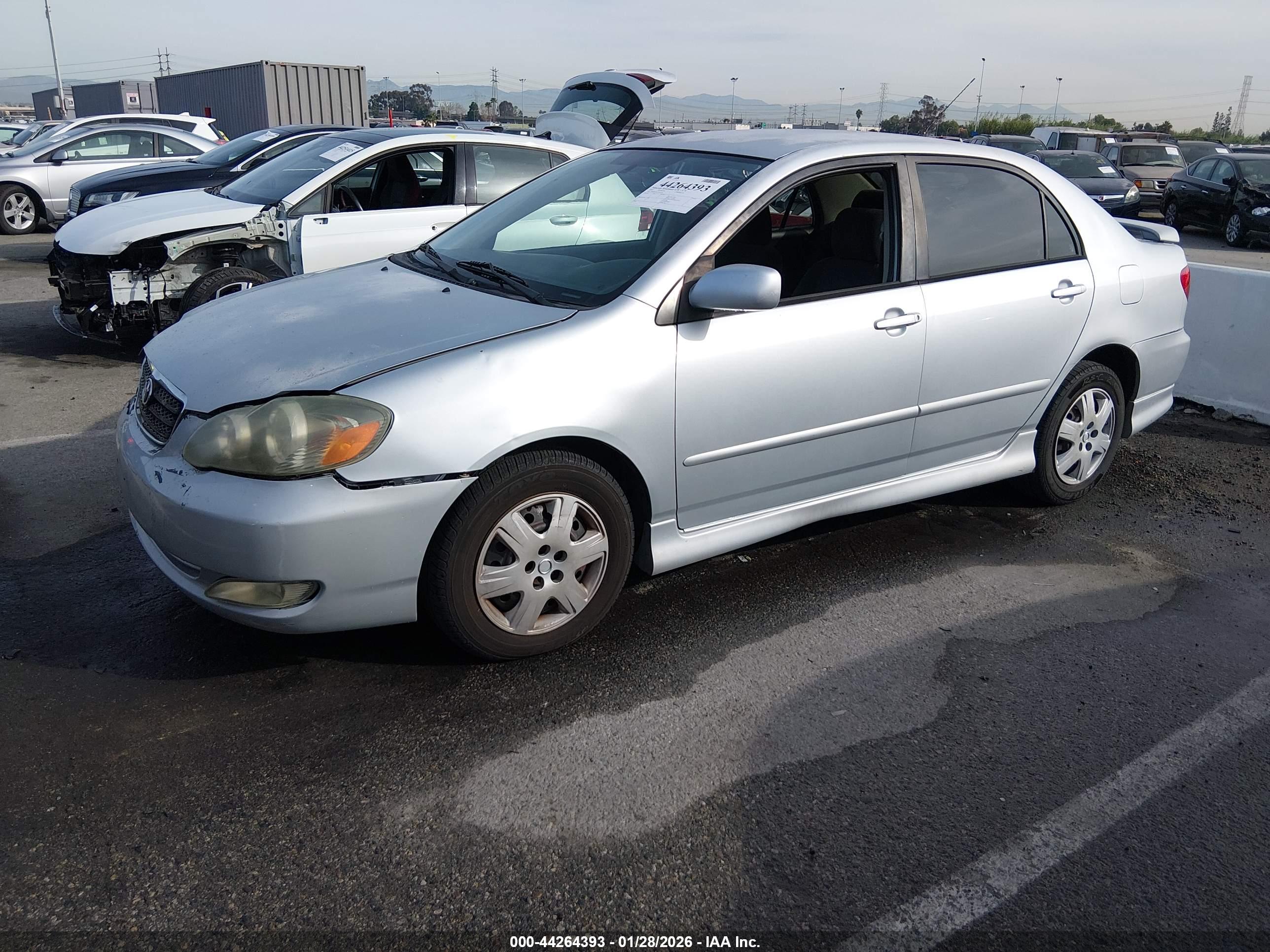 TOYOTA COROLLA image 2