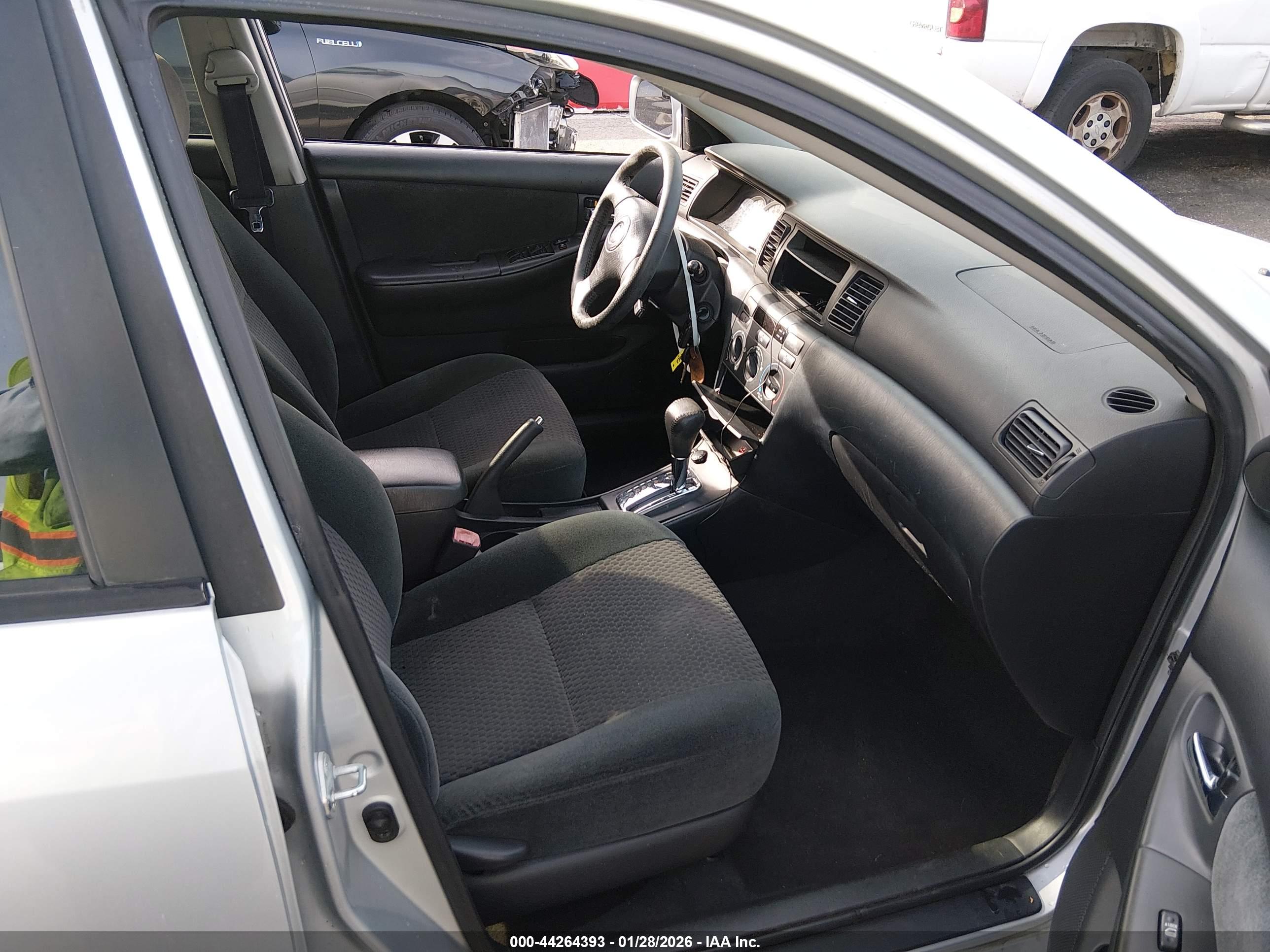 TOYOTA COROLLA image 5