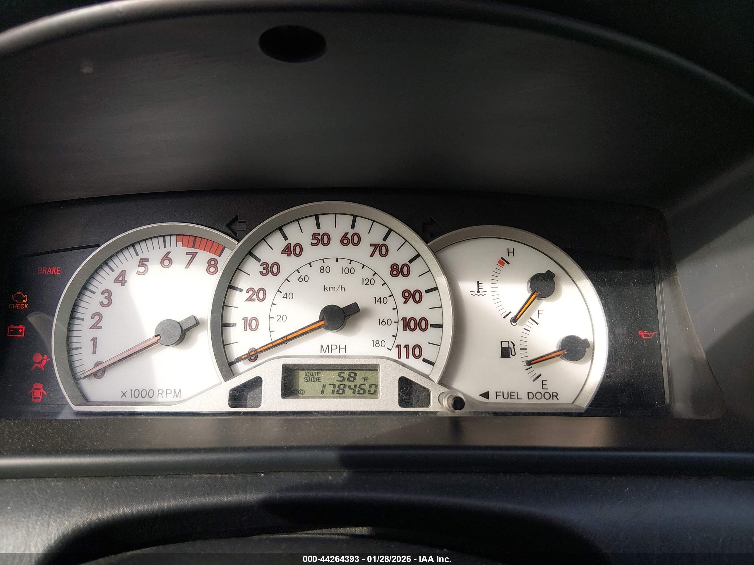 TOYOTA COROLLA image 7