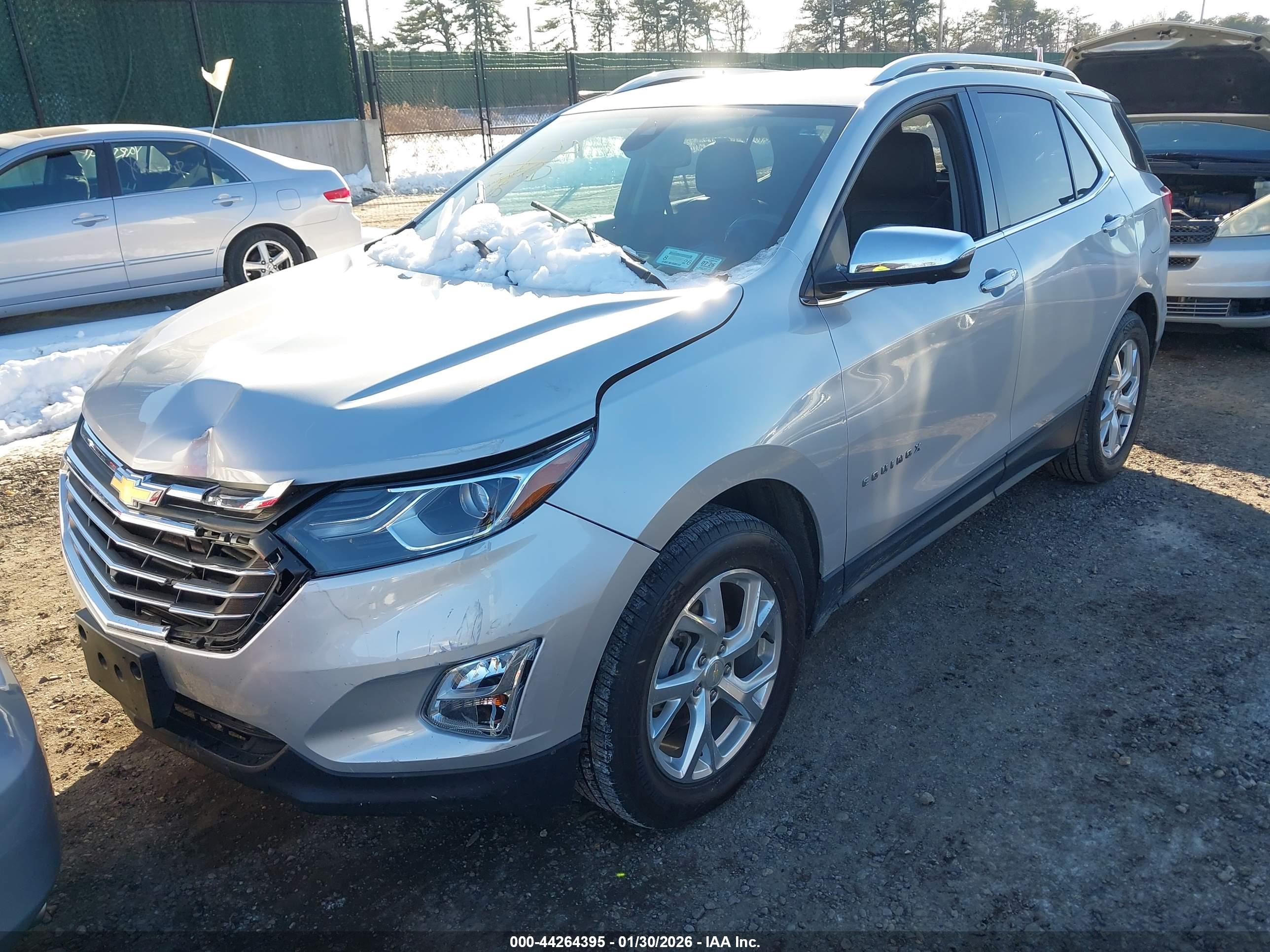 CHEVROLET EQUINOX image 2