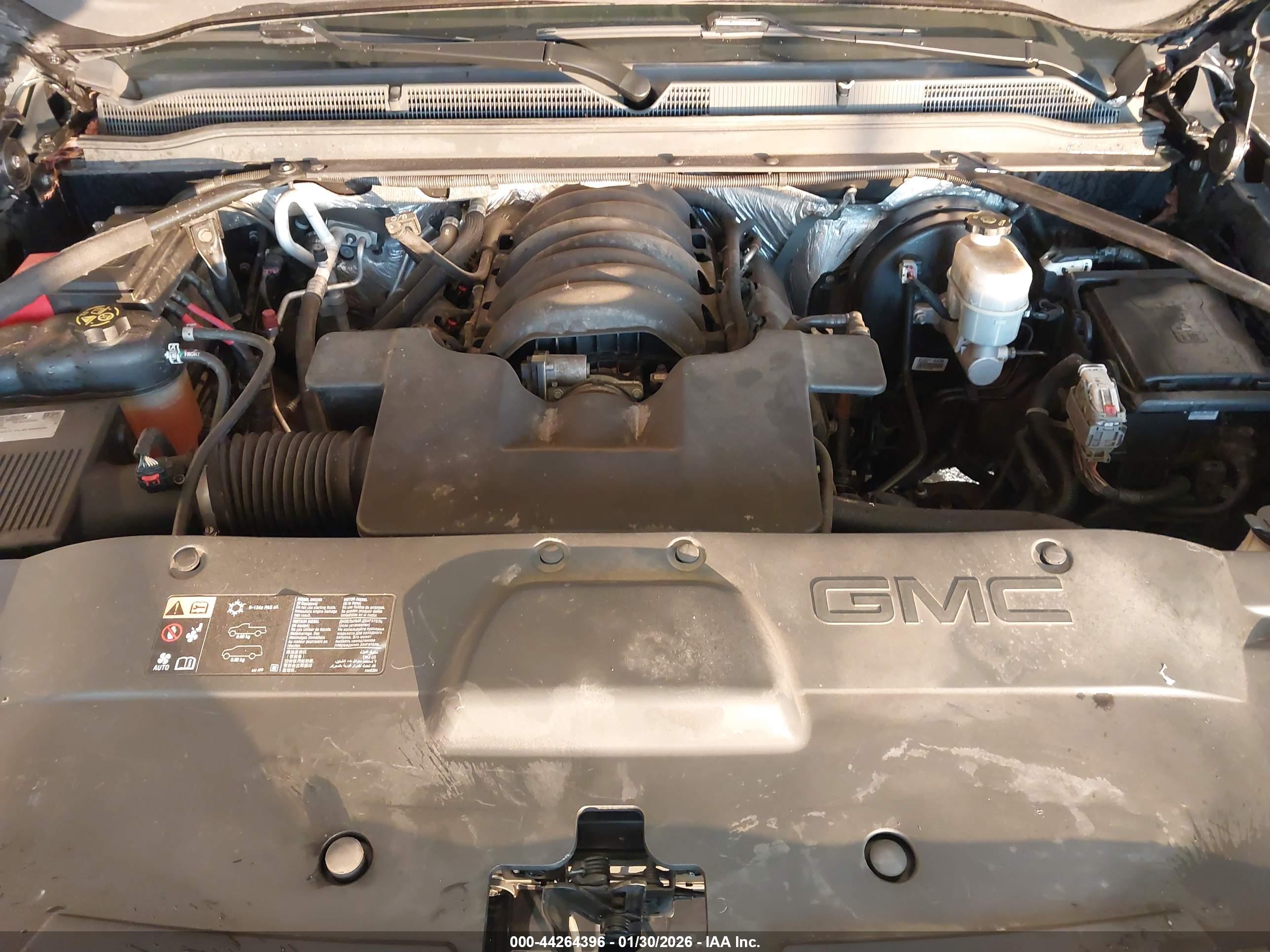 GMC YUKON image 10