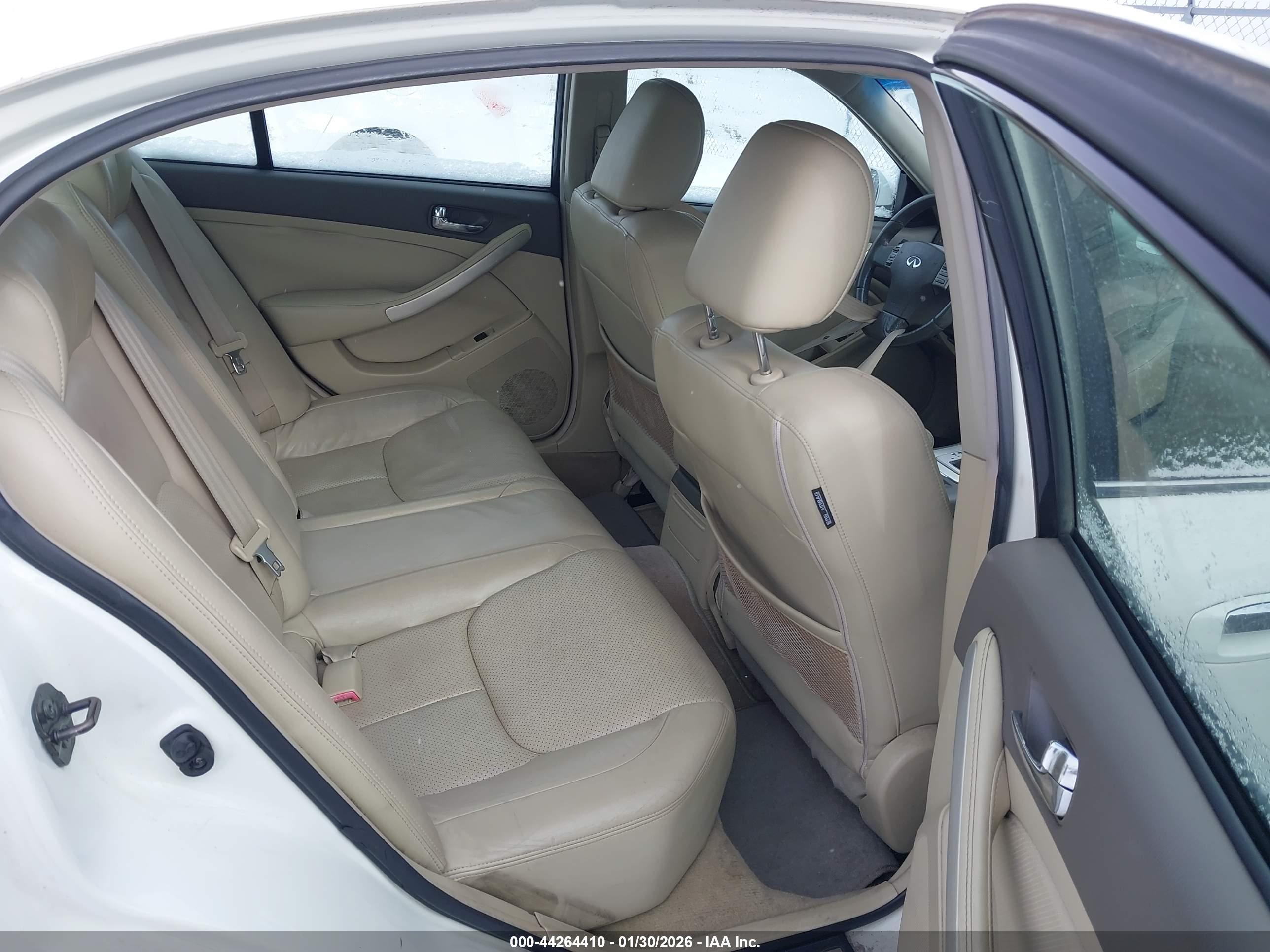 INFINITI G35 image 8
