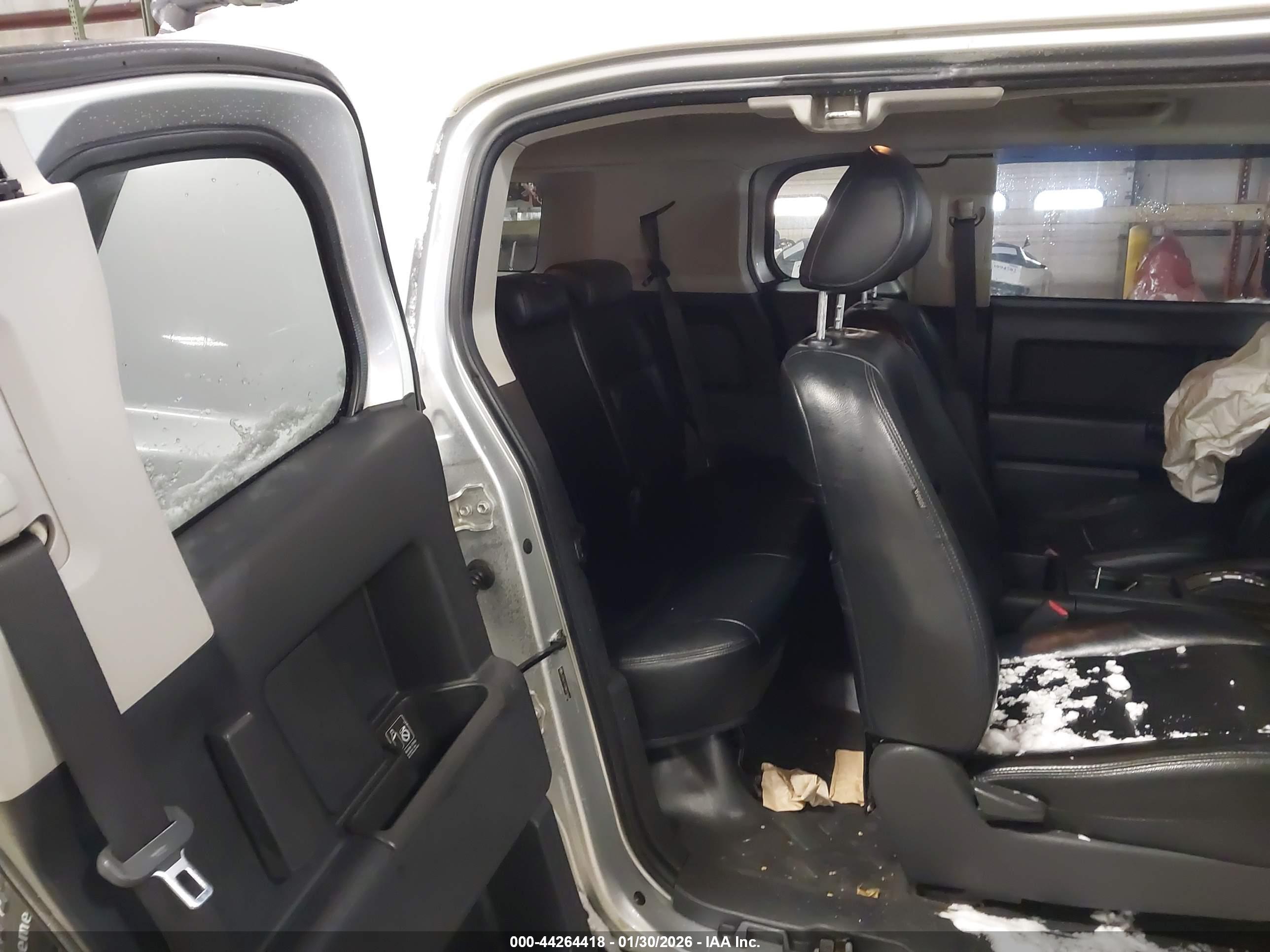 TOYOTA FJ image 8