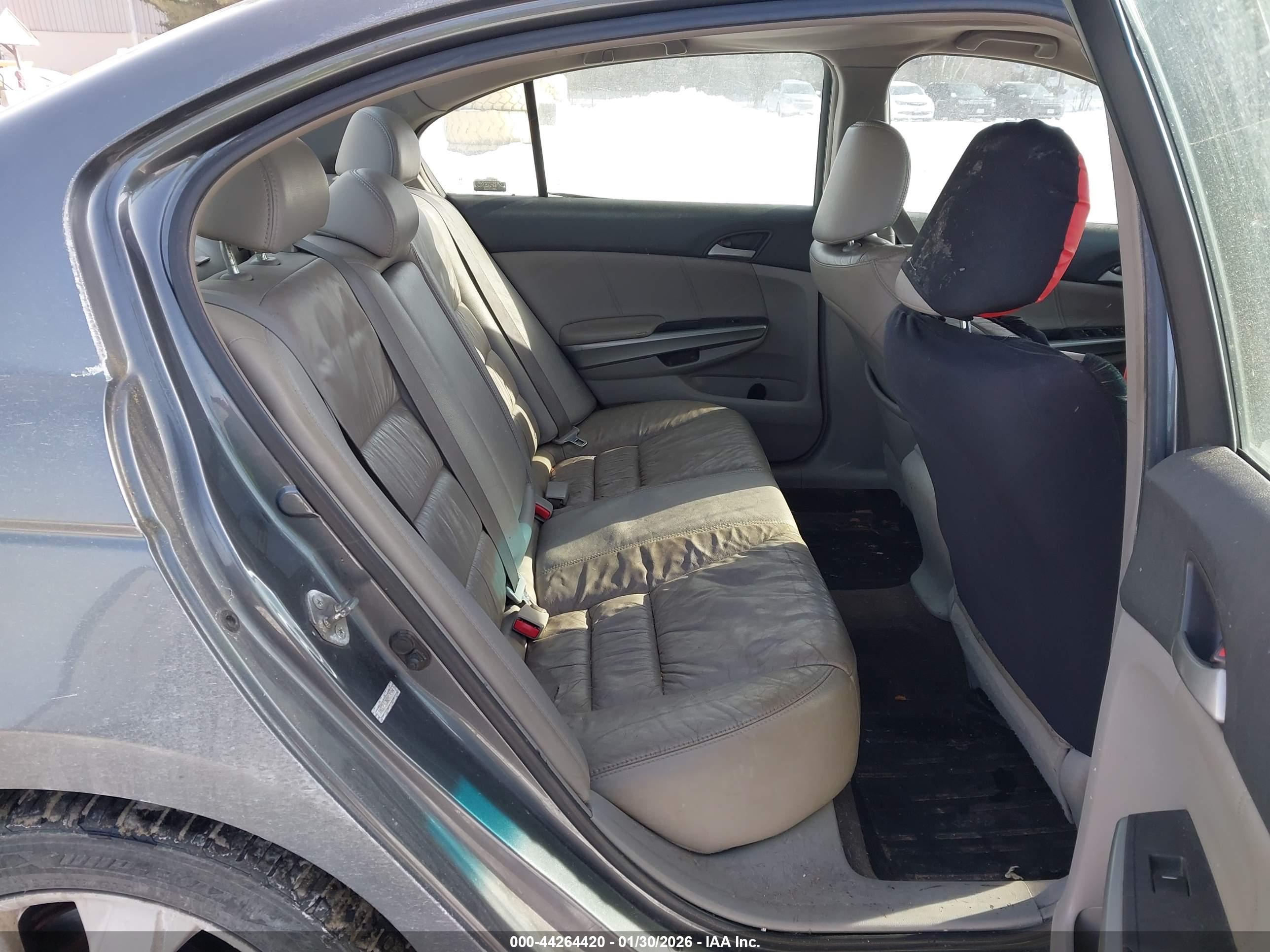 HONDA ACCORD image 8