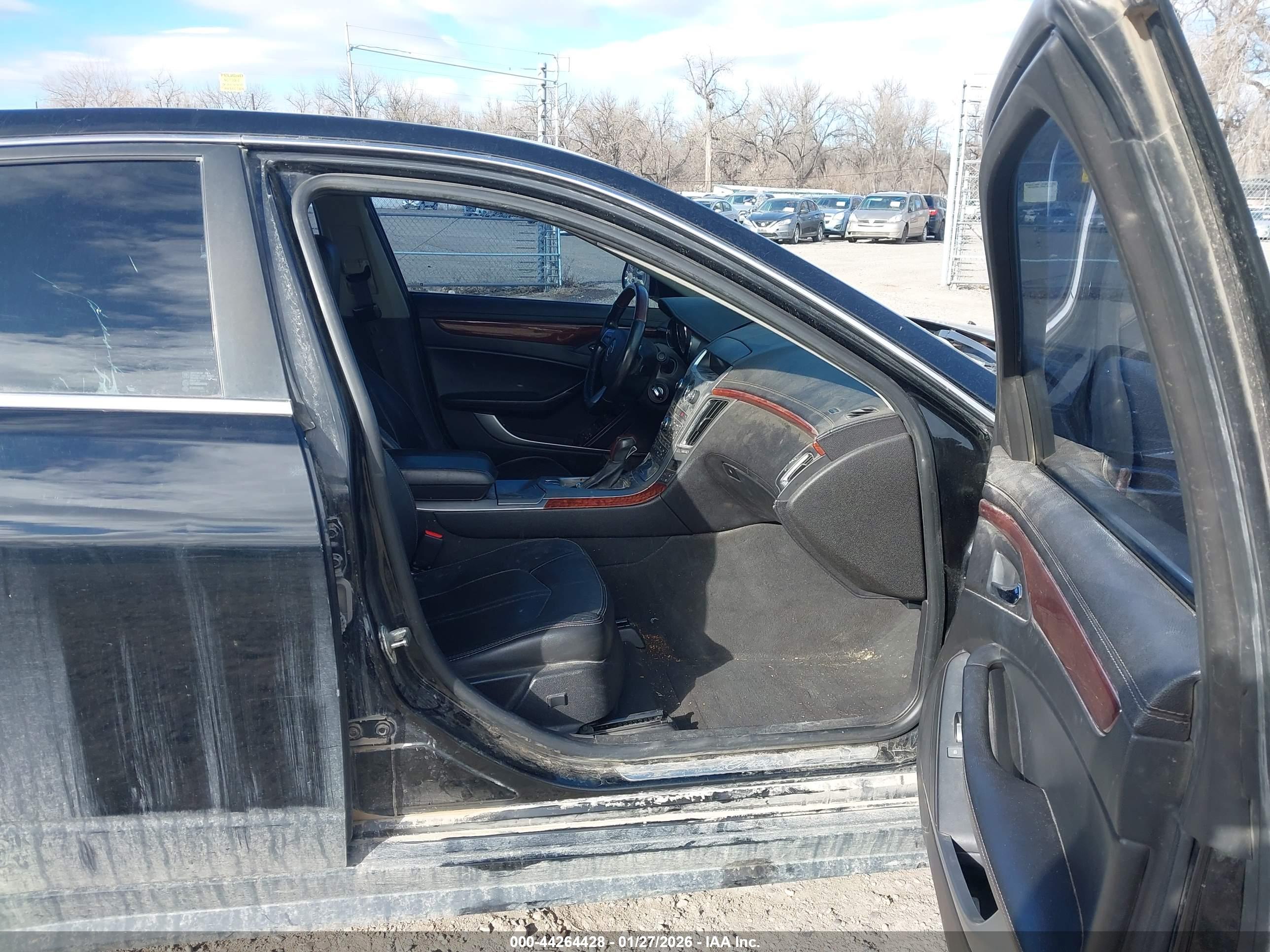 CADILLAC CTS image 5