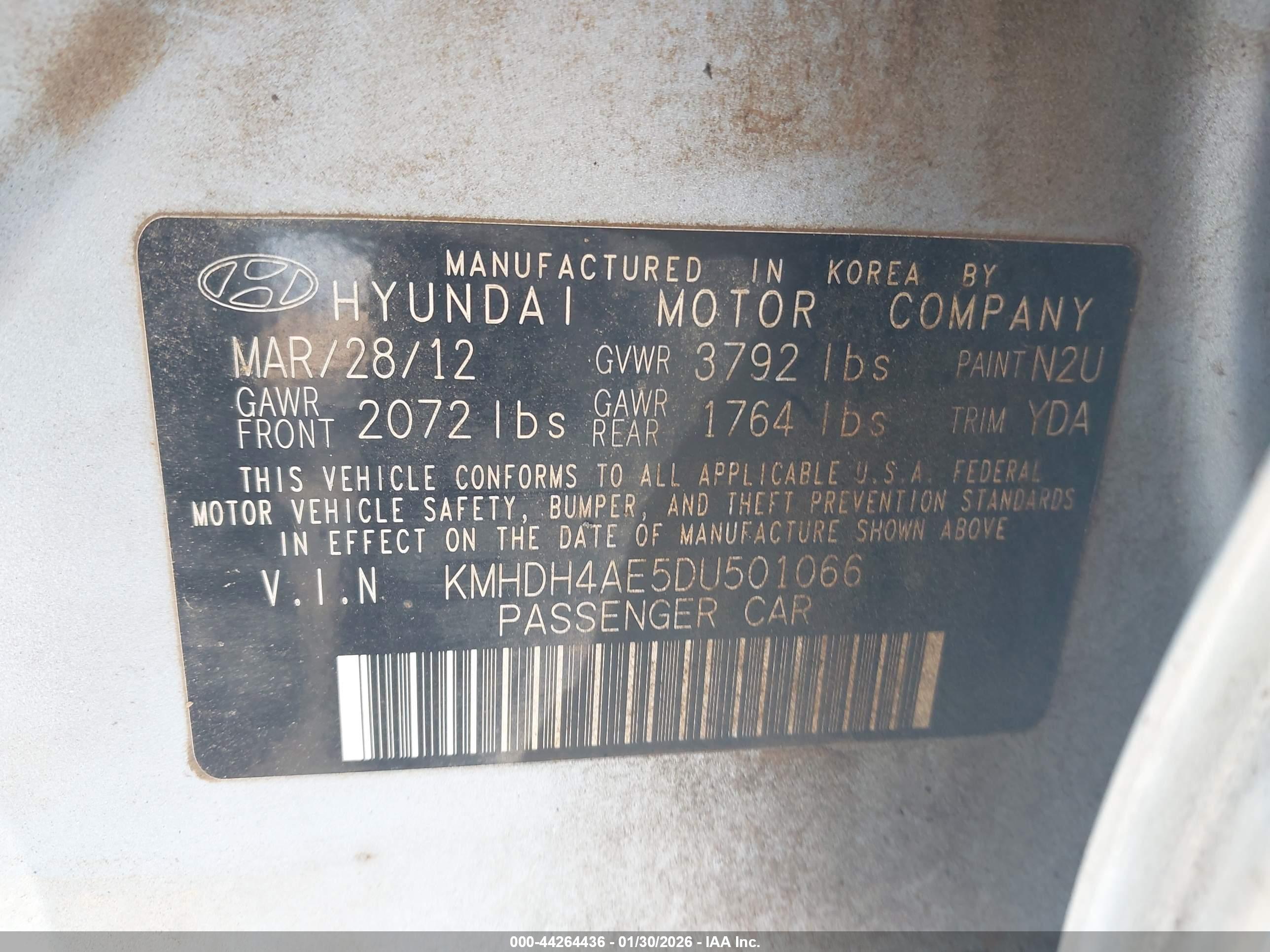HYUNDAI ELANTRA image 9