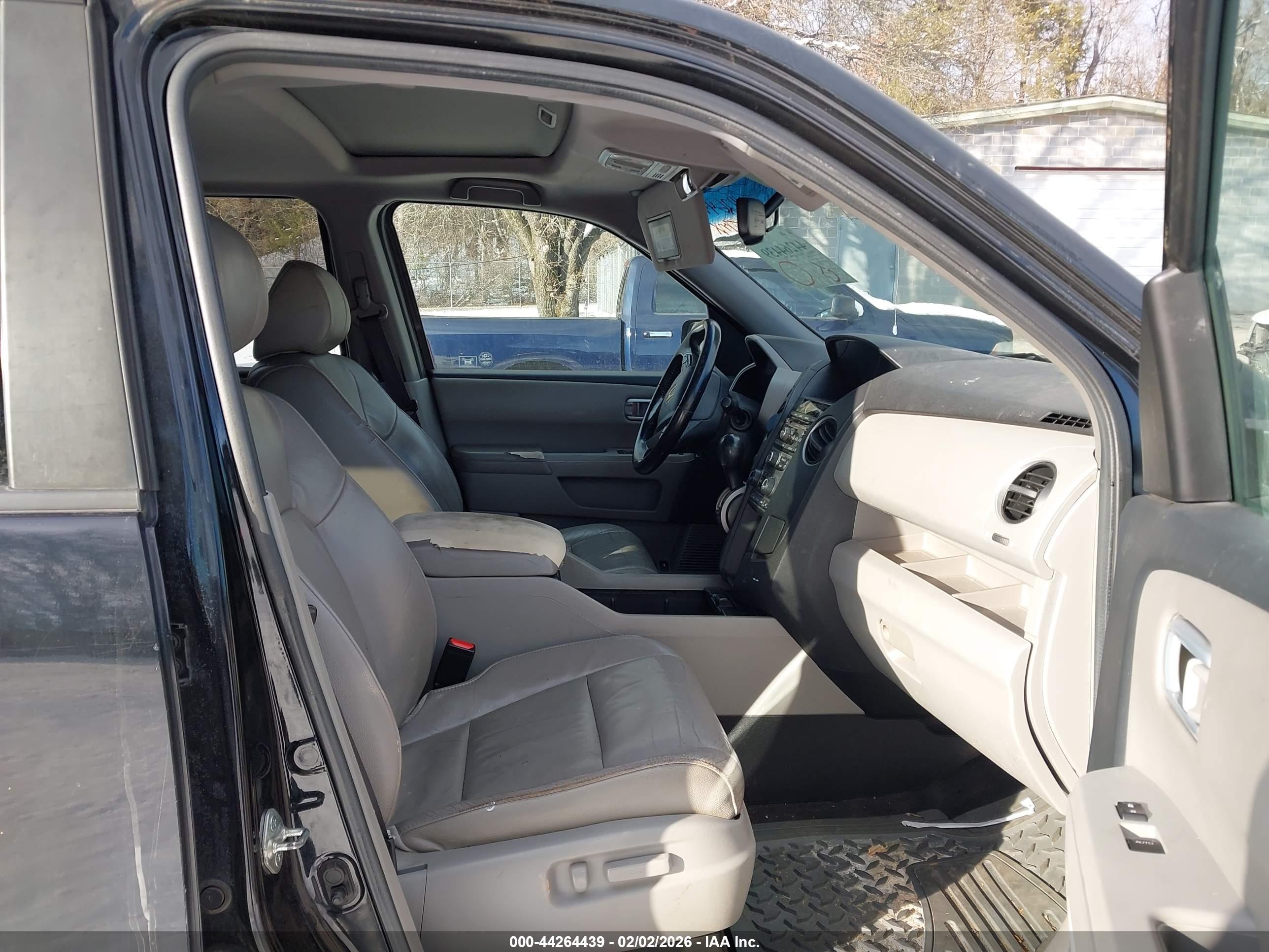 HONDA PILOT image 5