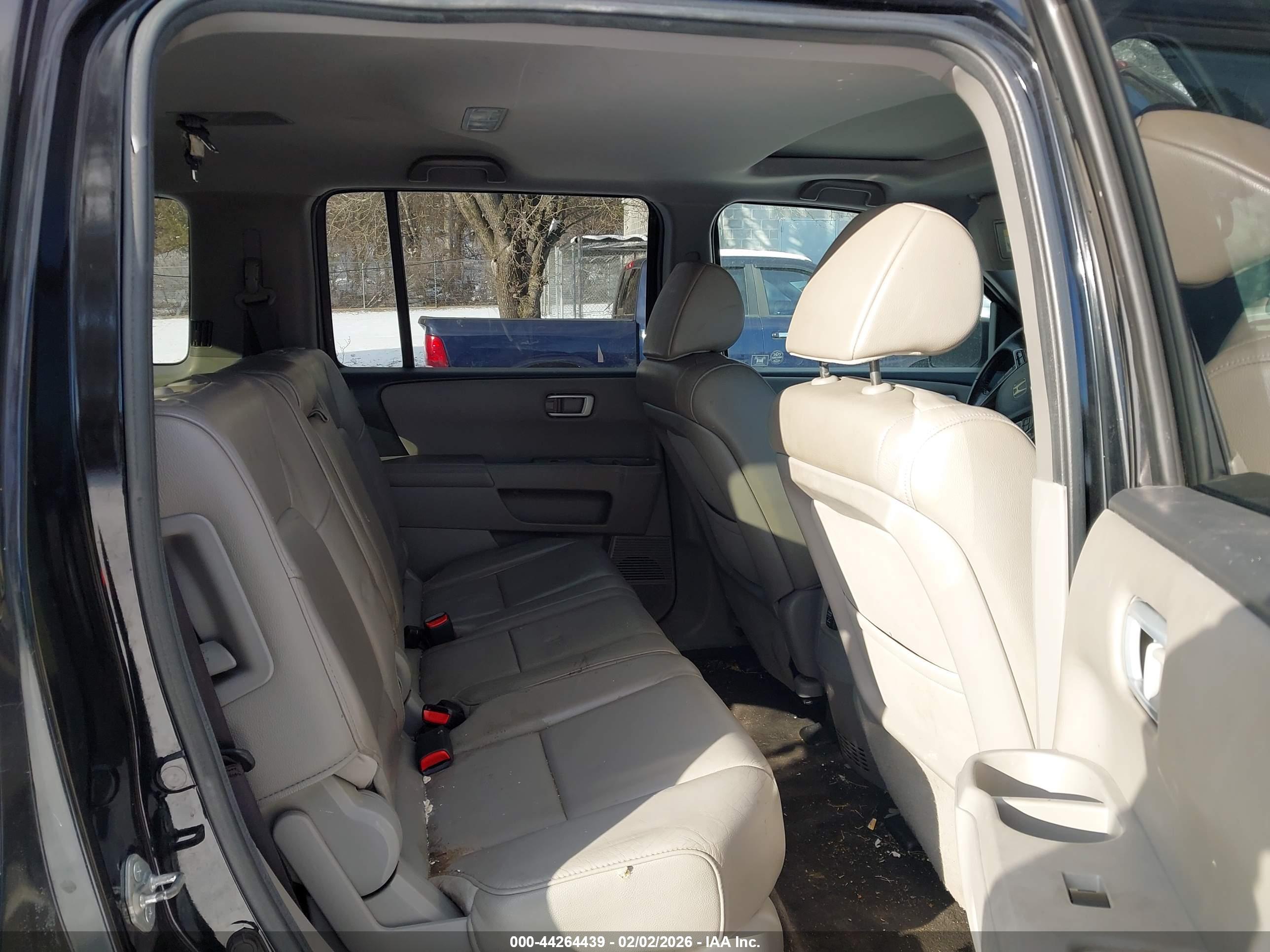 HONDA PILOT image 8