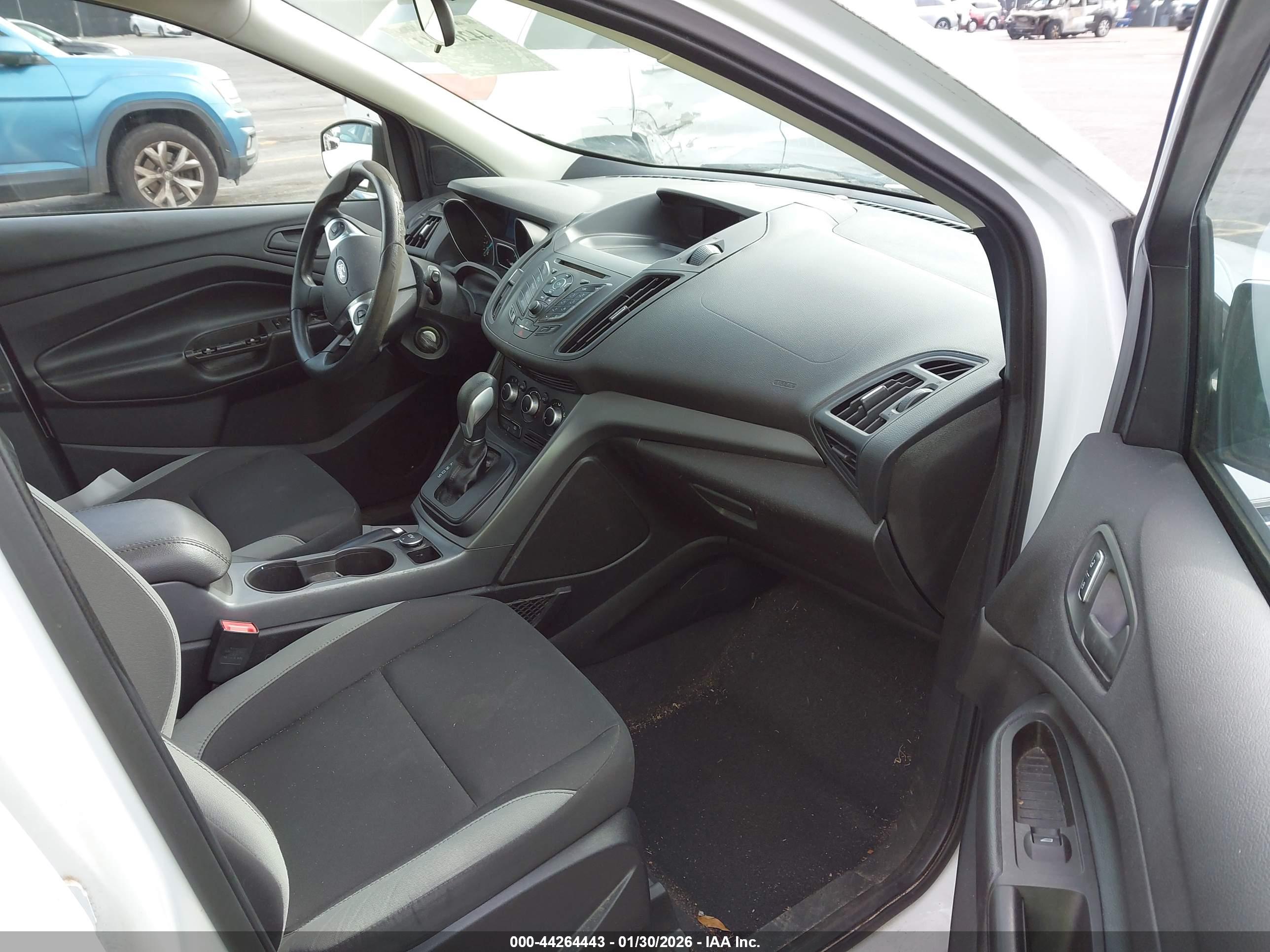 FORD ESCAPE image 5