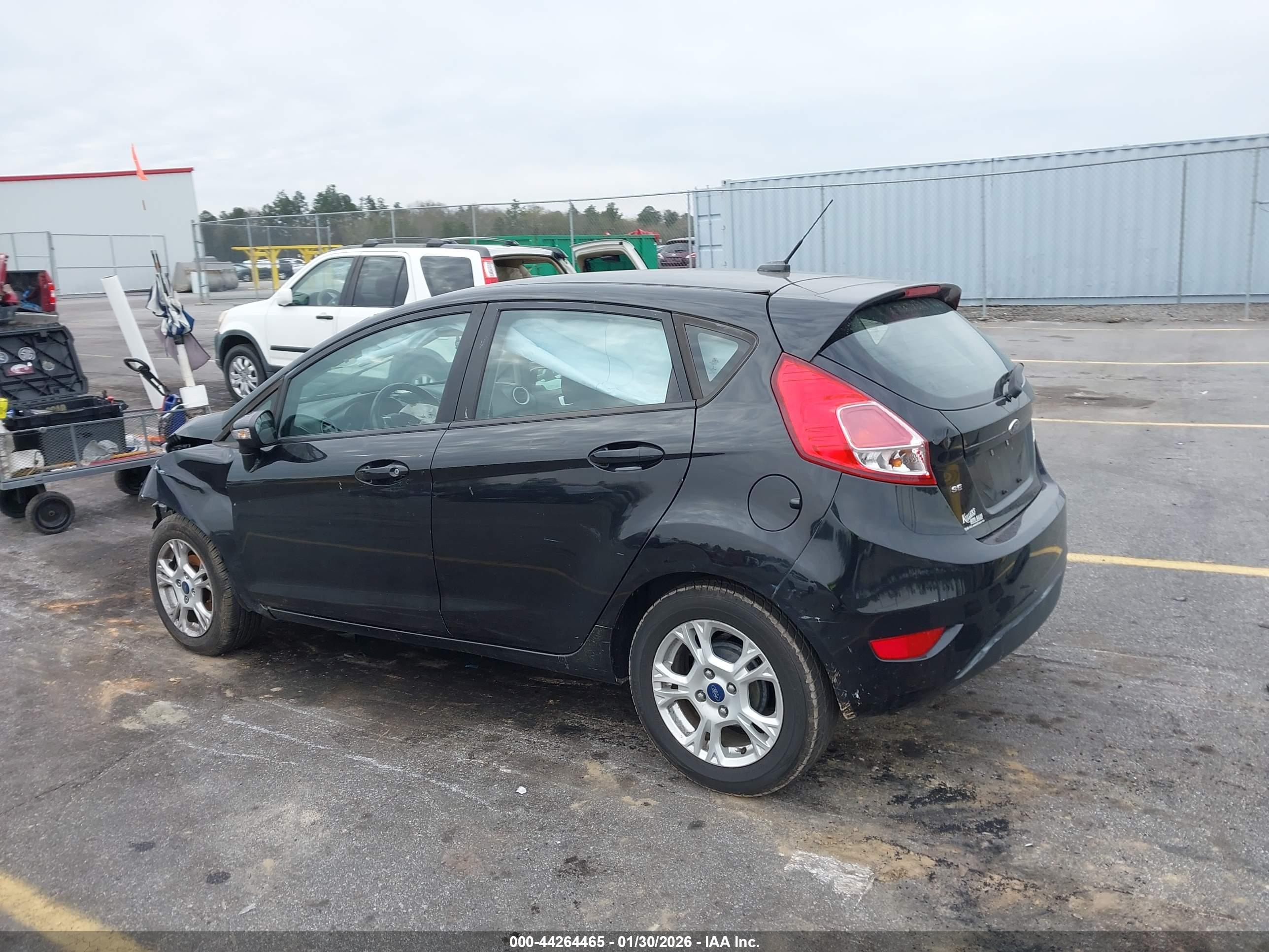 FORD FIESTA image 3