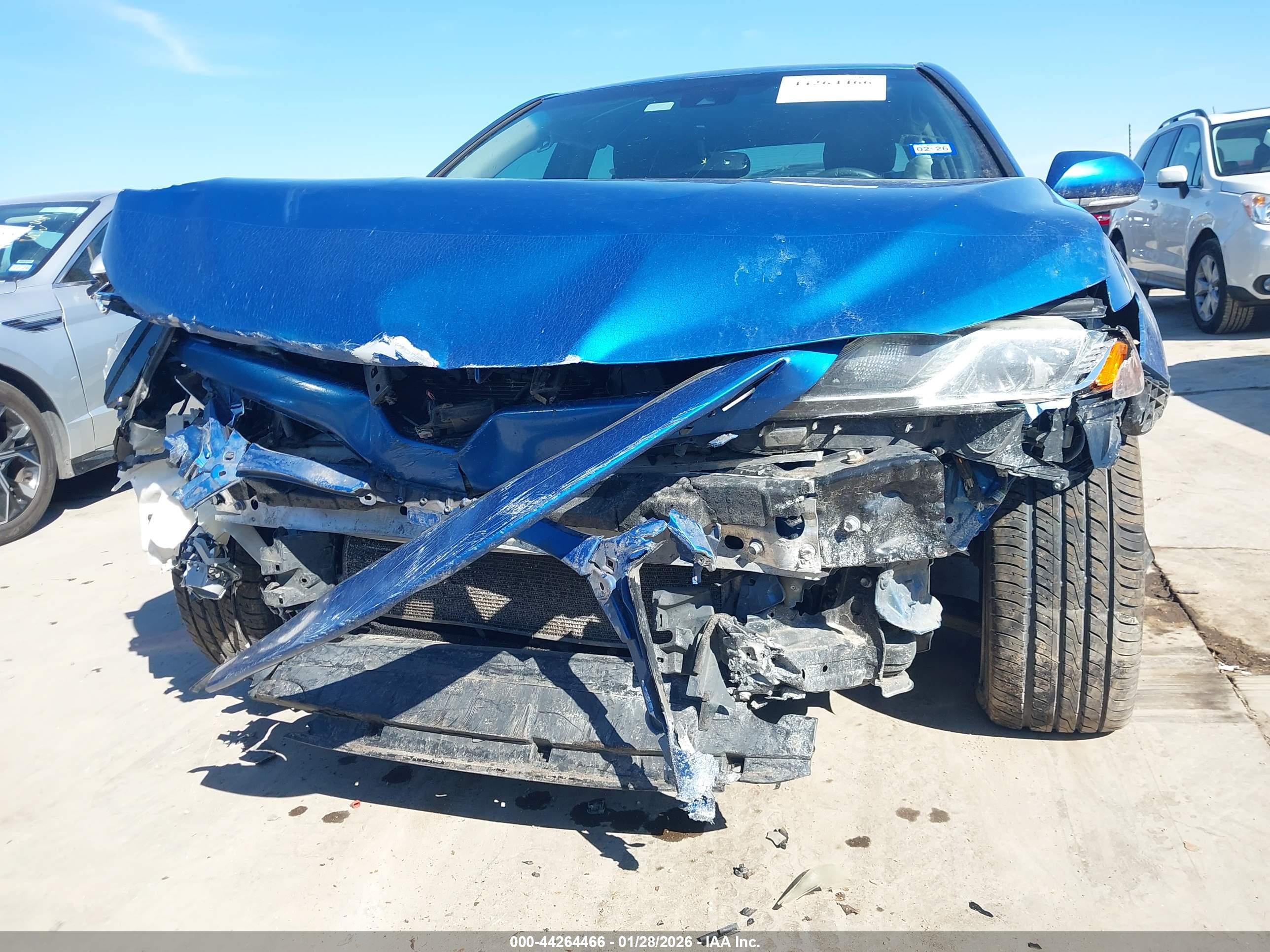 TOYOTA CAMRY image 6