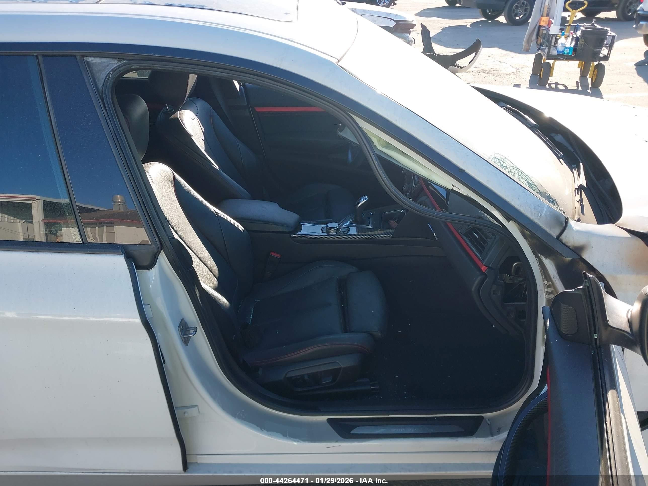BMW 328I image 5